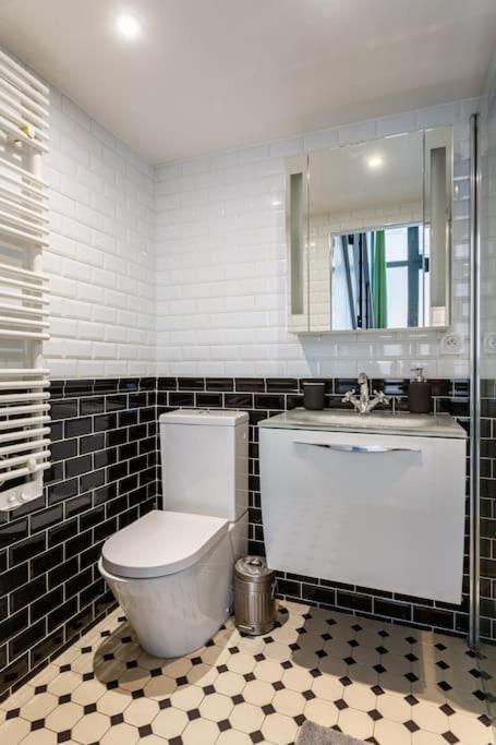 Apartment Casa Blanca Paris