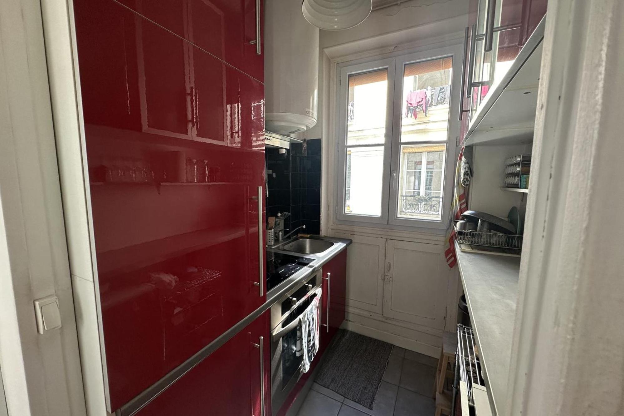 Well-located 40 M Cocoon Paris