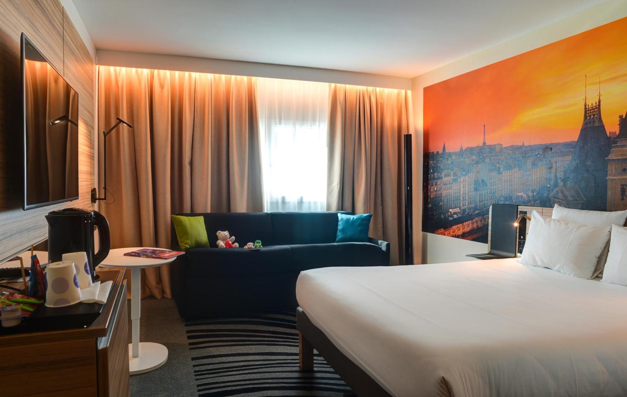 Novotel 14 Porte D'orleans Hotel