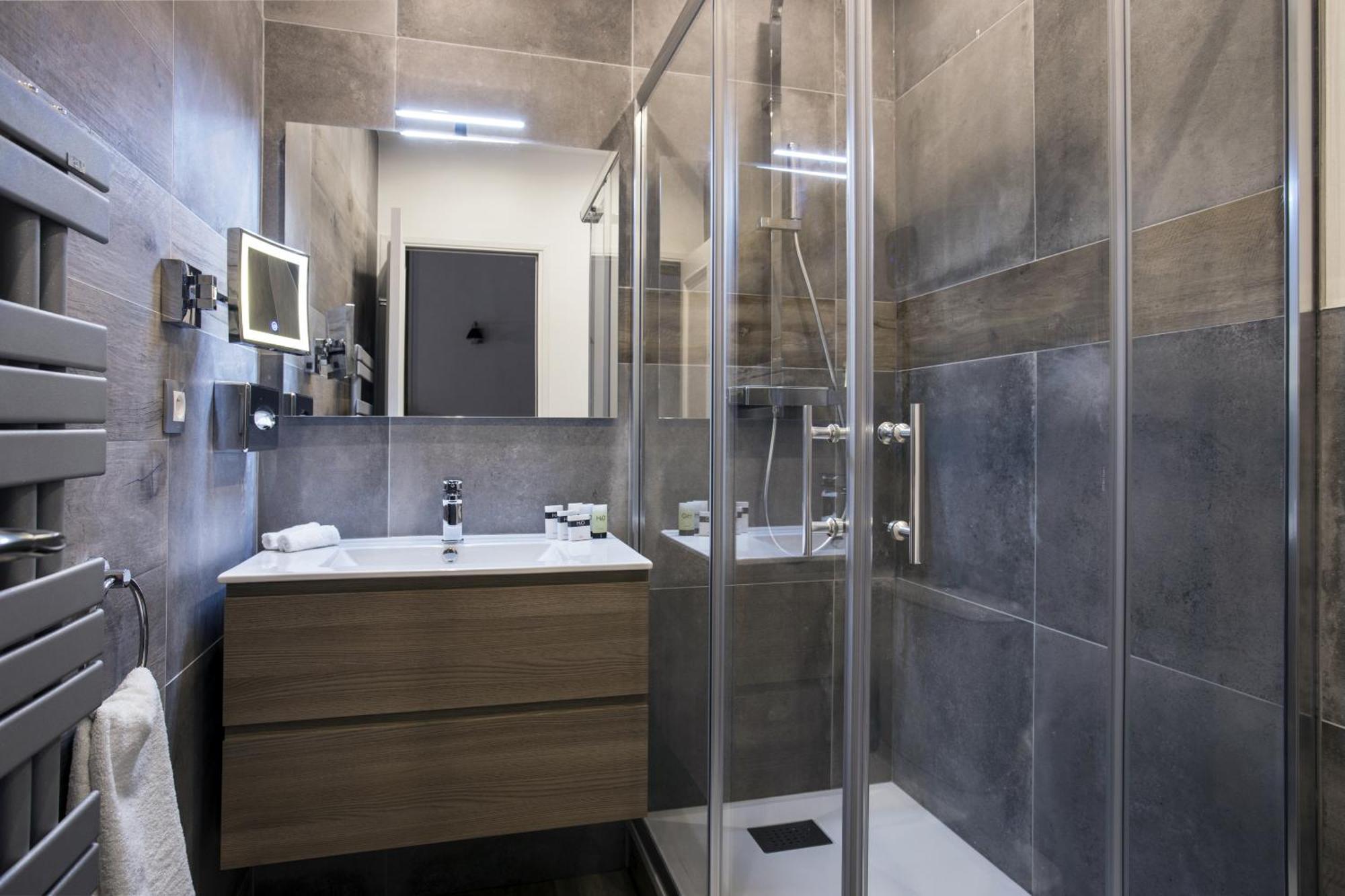 Vestay George V Hotel