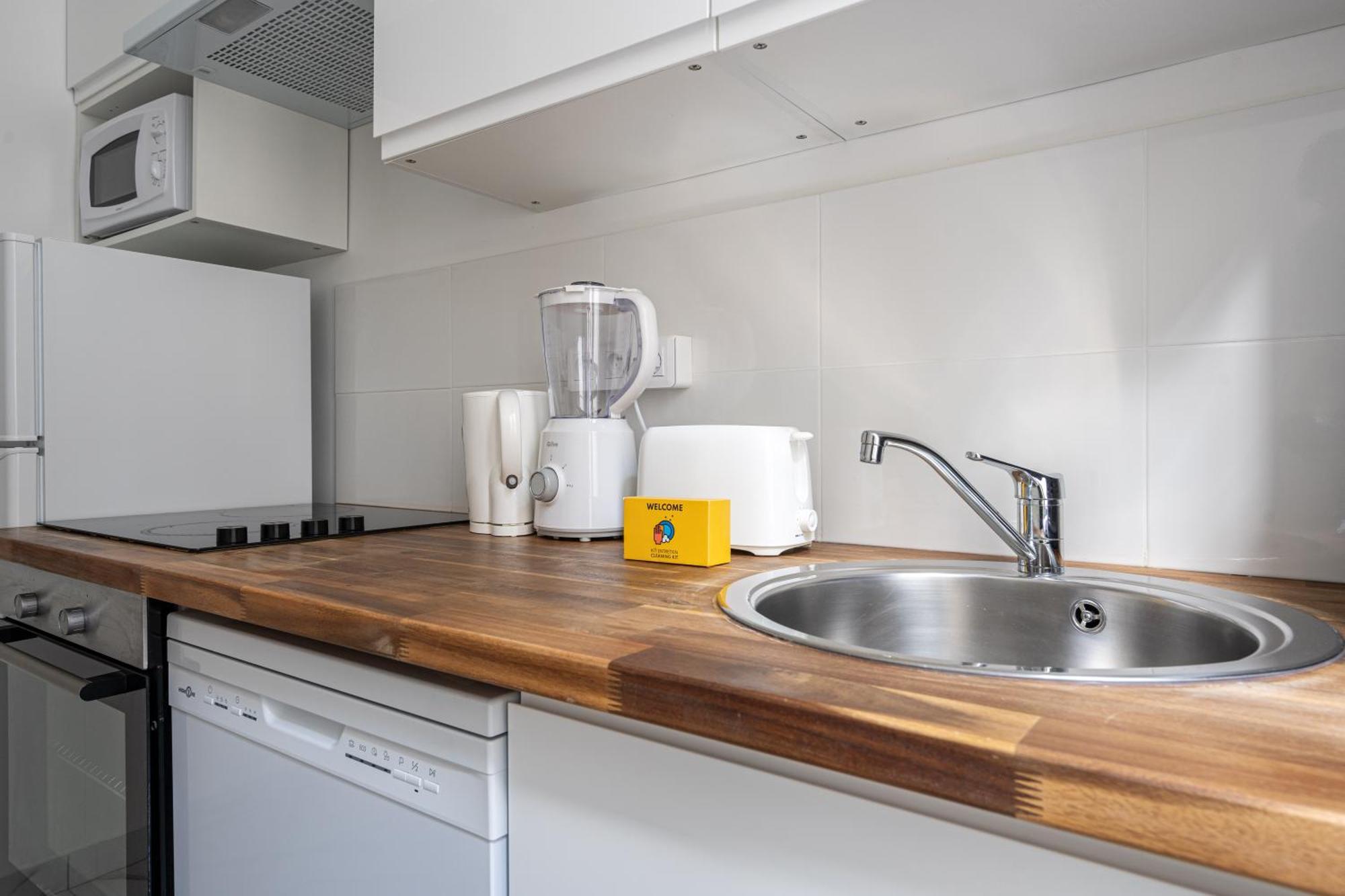 Big 2br Arc De Triomphe 4-6p Apartment Paris