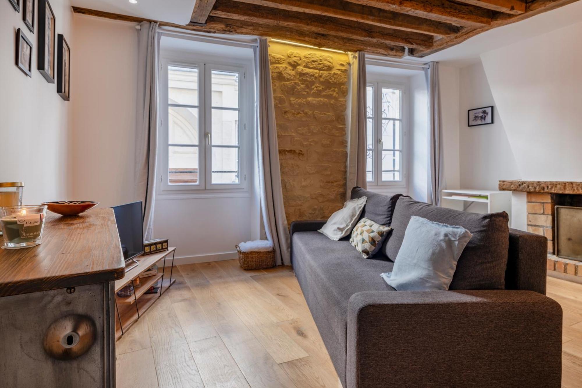 Center Greneta Apartment