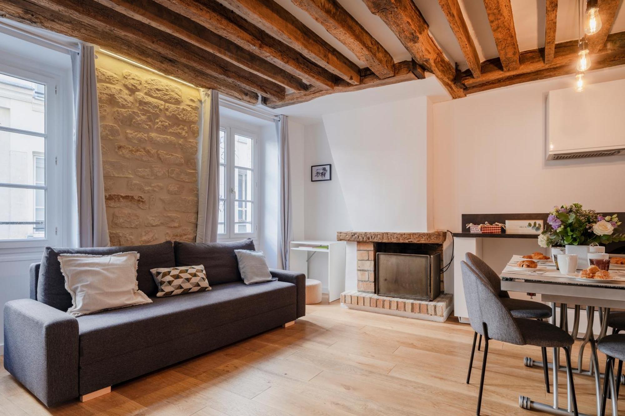Apartment Center Greneta