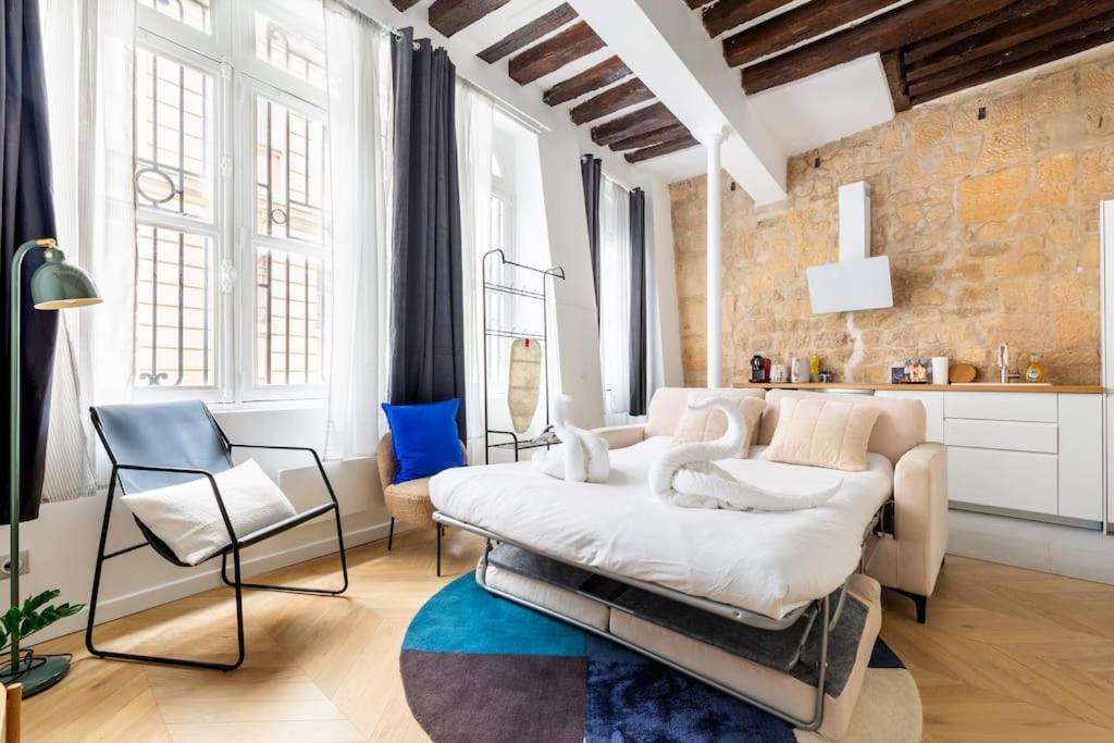 Typical Parisian Apart#quatier Latin#notre Dame# Paris