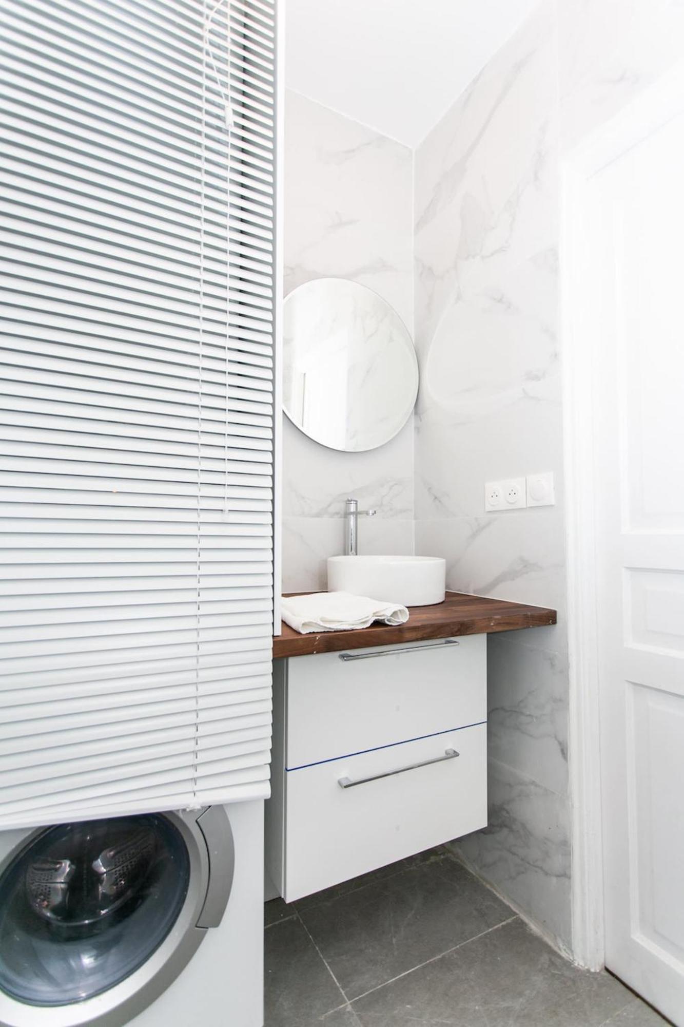 Marche 2Br Cosy Appartement *