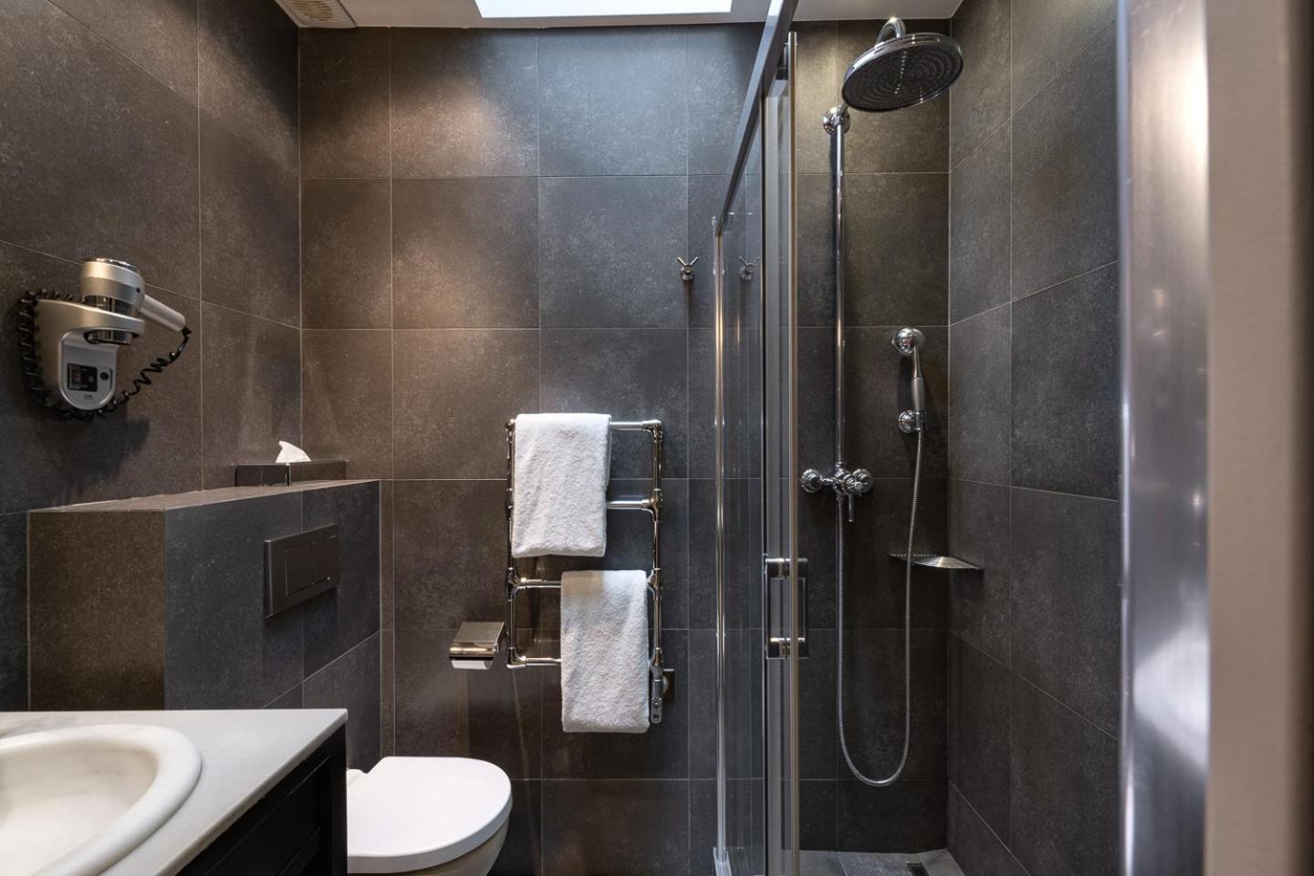 Glamour Hotel 3*
