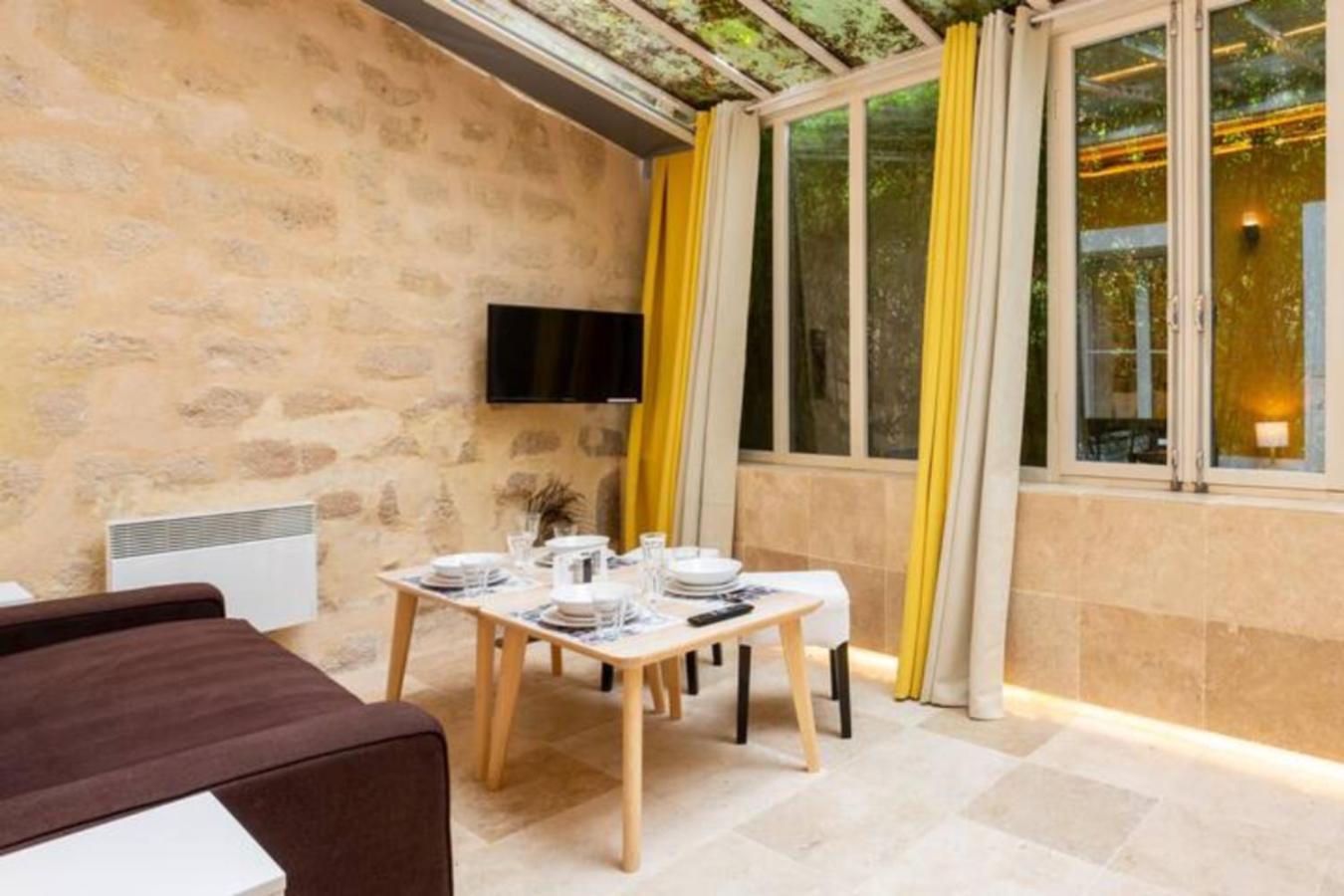 Les Patios Du Marais 2 *