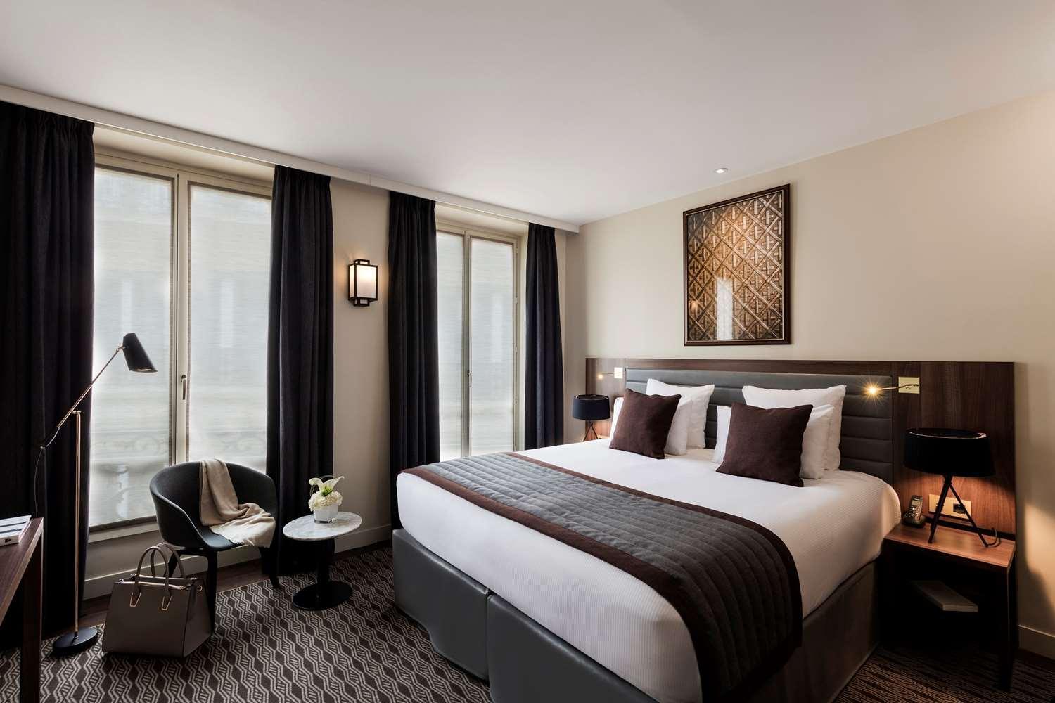 Mayflower Opera Hotel