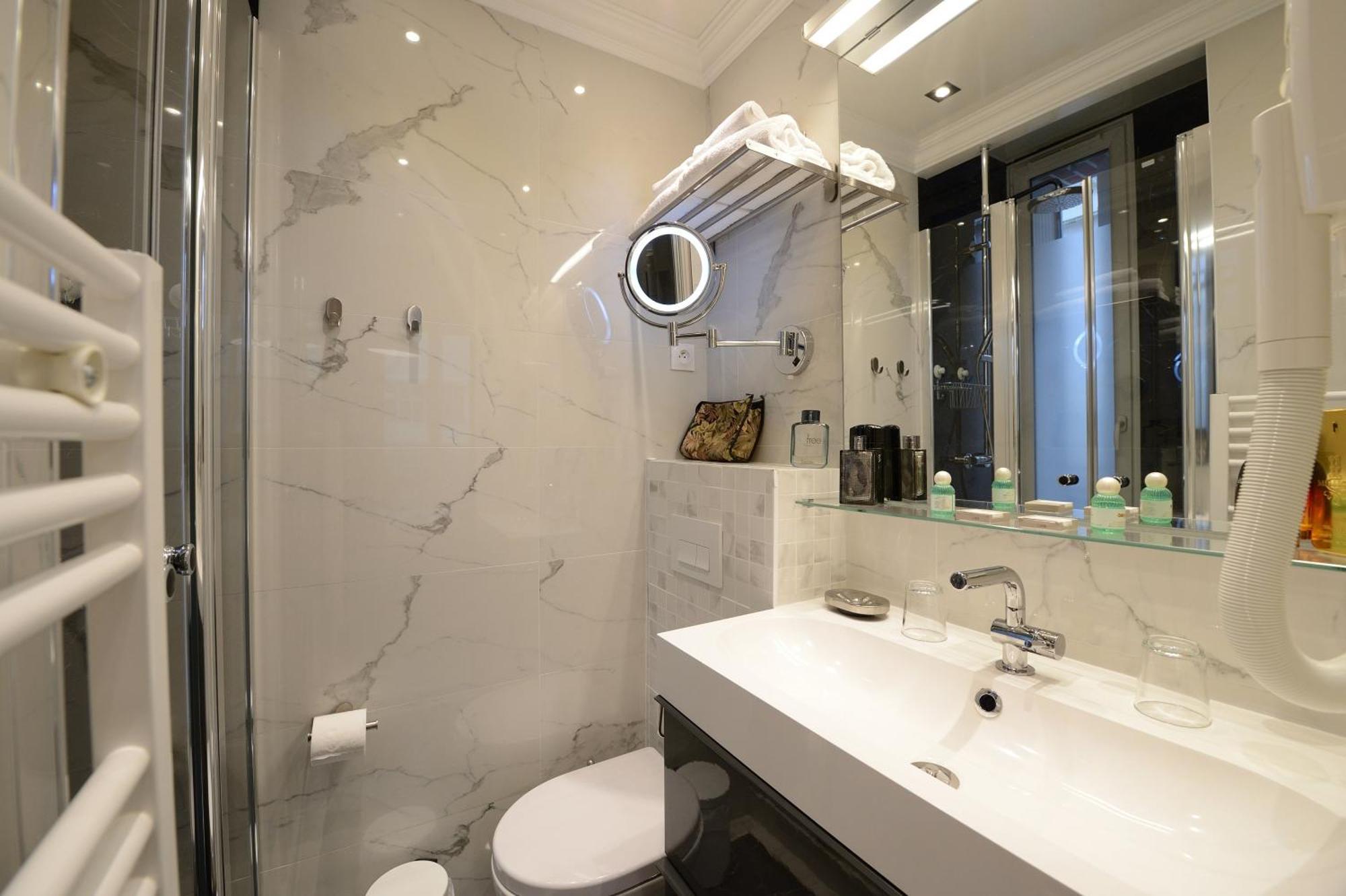 Apartment Voute Paris