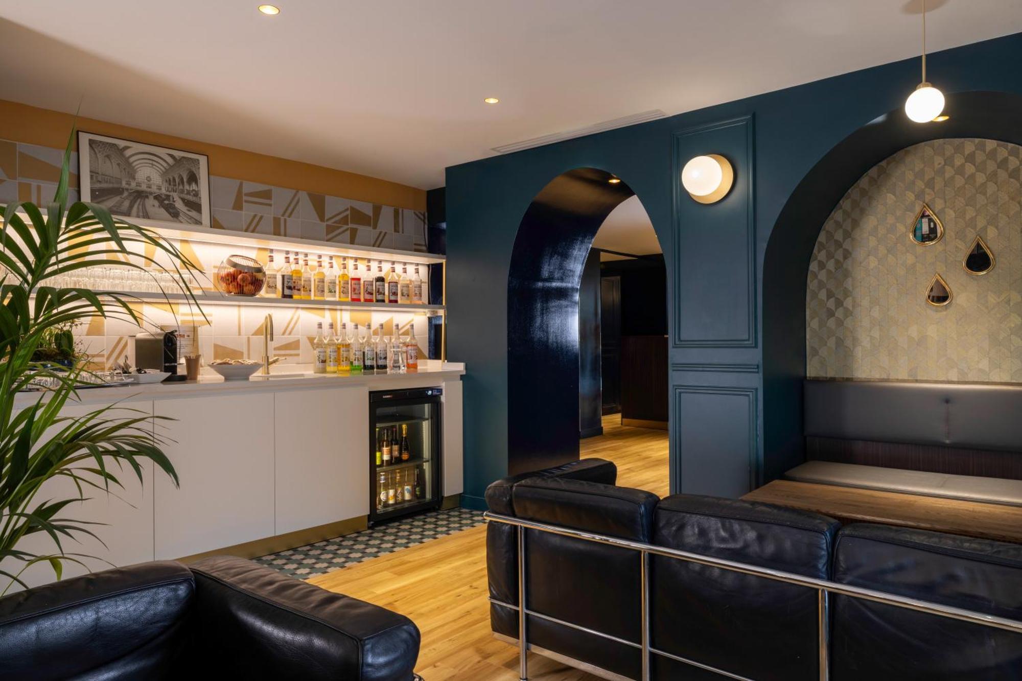 Best Western Bretagne Montparnasse Hotel 4*