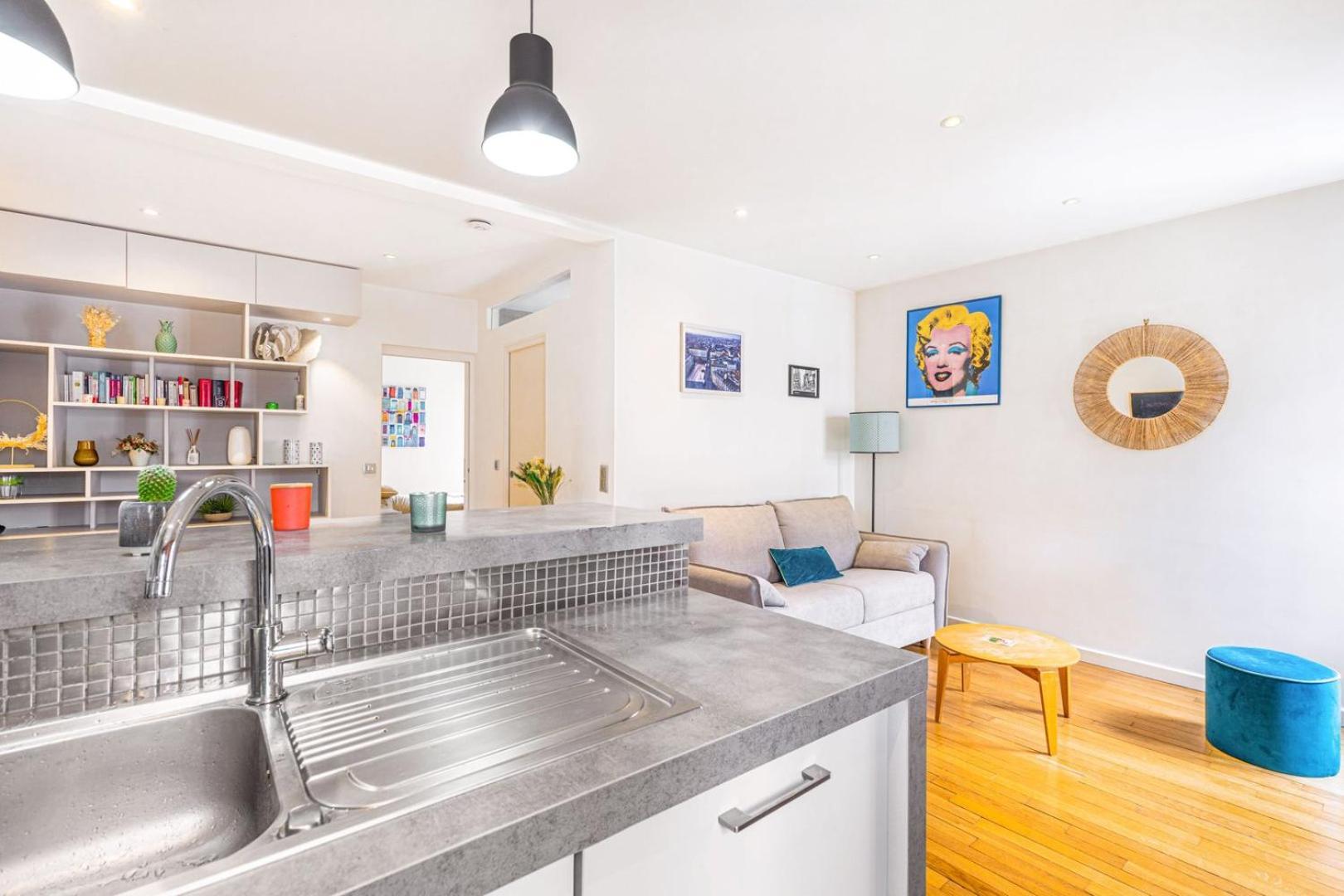 Guestready - In The Heart Of *