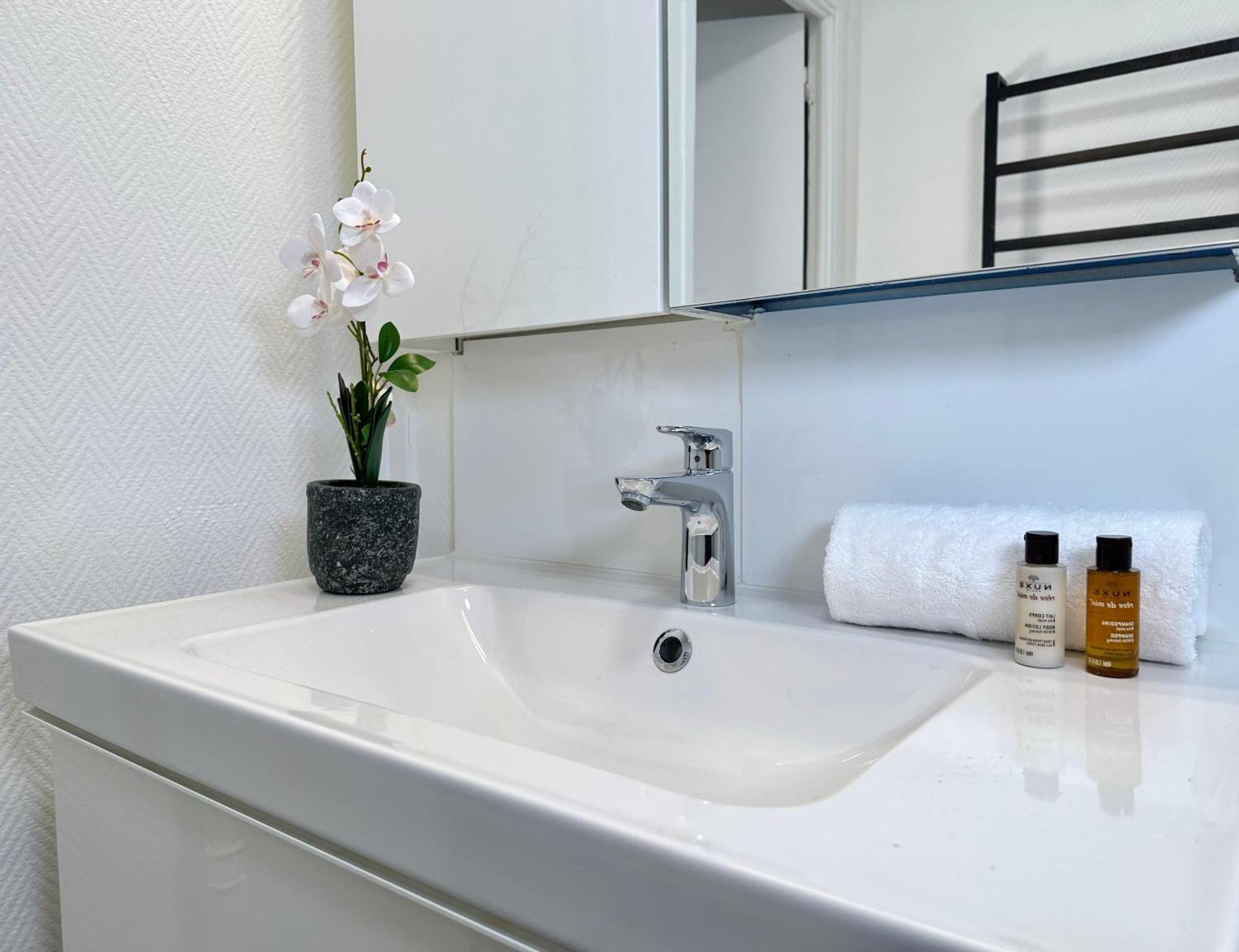 1566 - Beautiful Studio Near Parc Des Expositions Apartment Paris