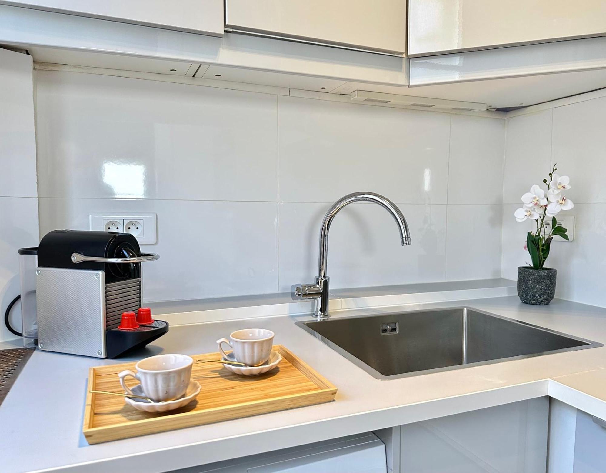 1566 - Beautiful Studio Near Parc Des Expositions *