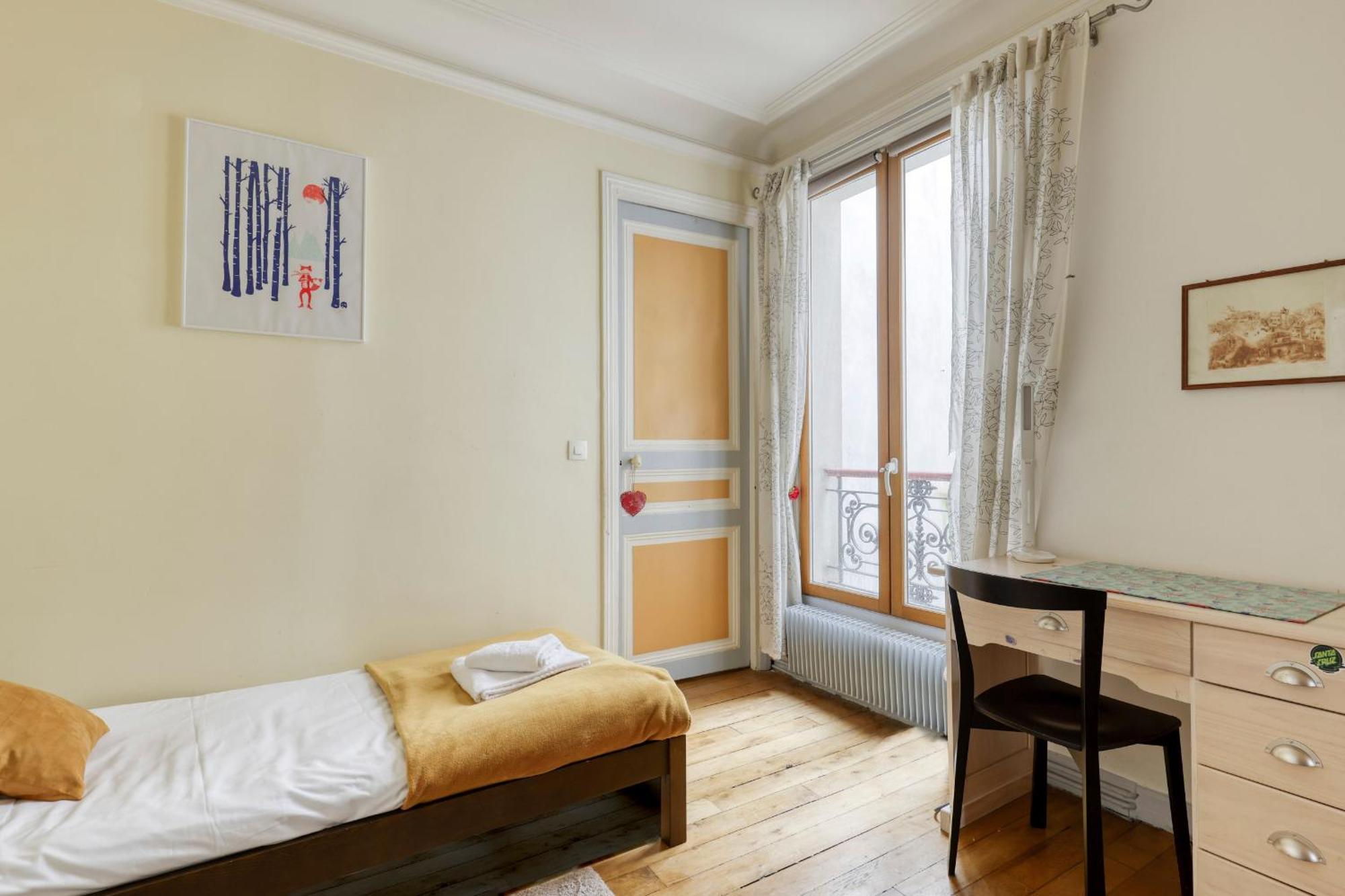 Large Duplex Flat In A Courtyard - Trendy 10 Apartment Paris