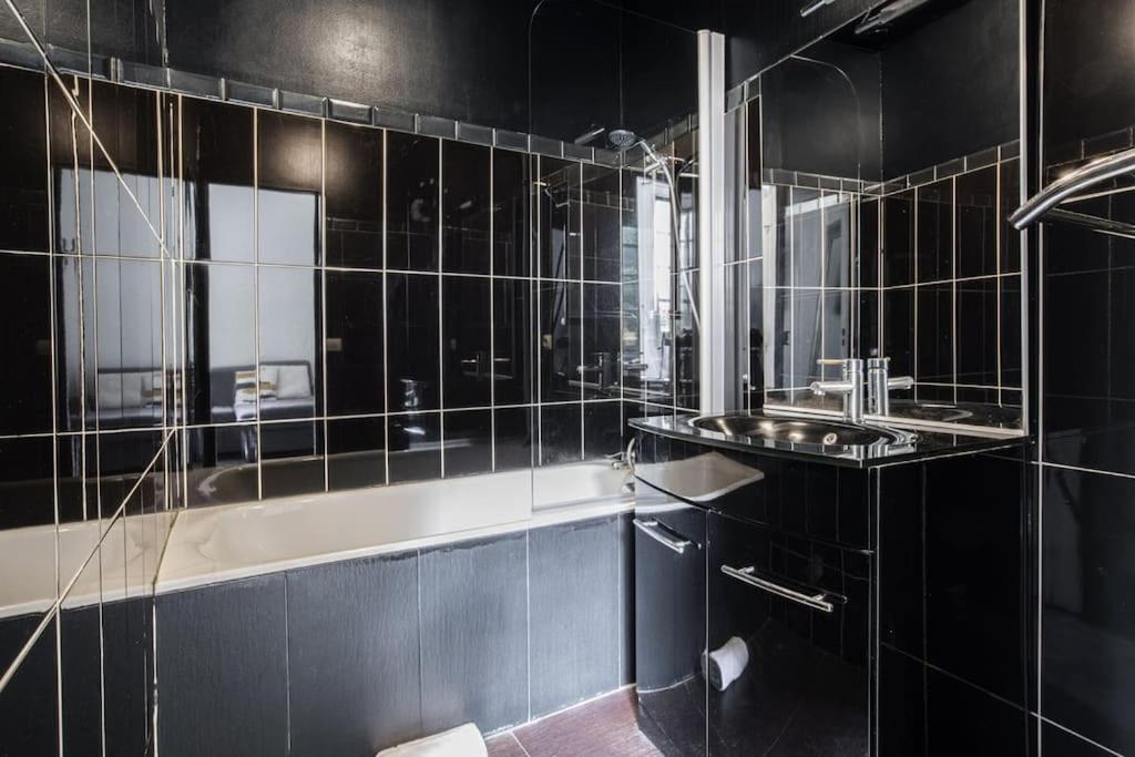 Apartment Marais Beaubourg 36quin *