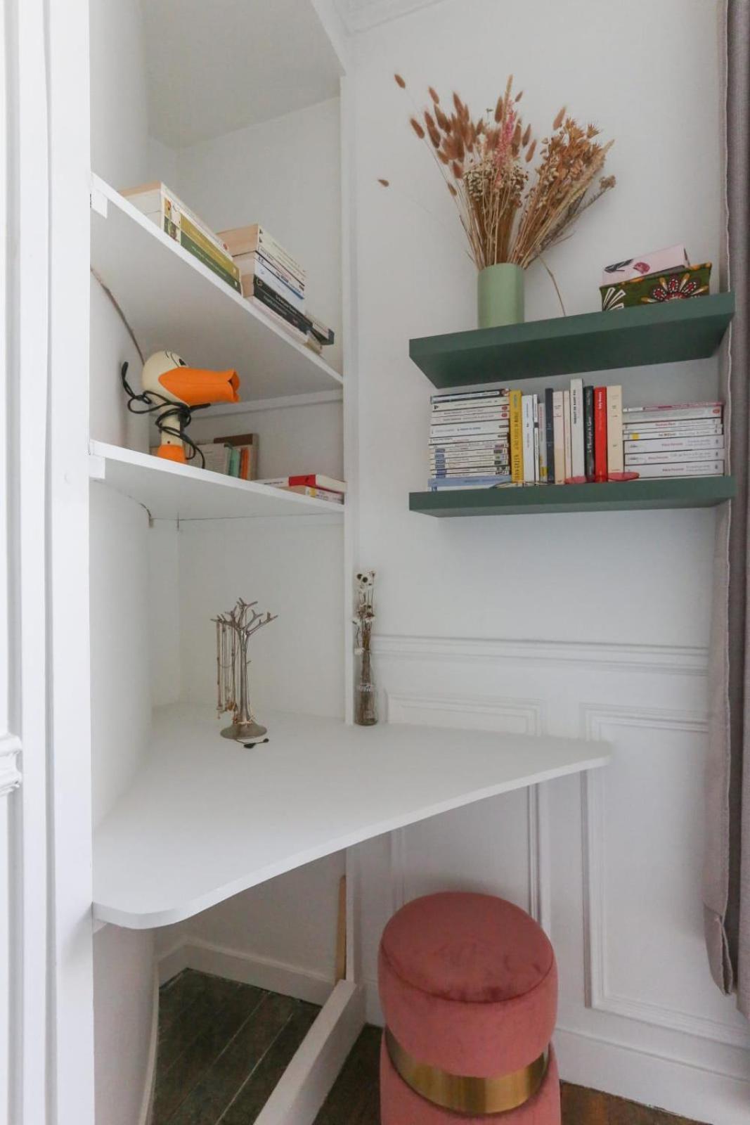 Bright And Charming In The 12th Appartement Paris