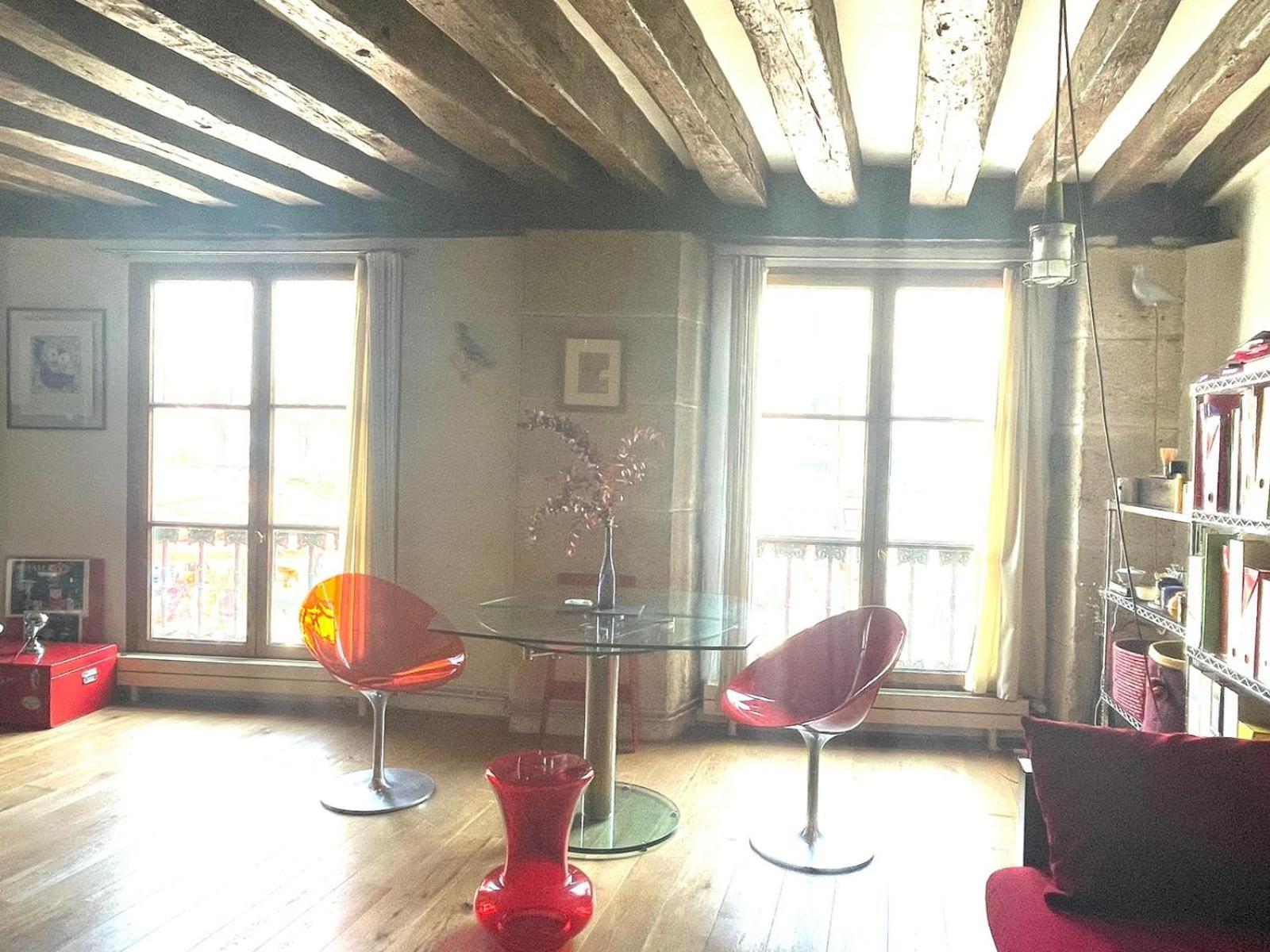 Apartment Saint-paul Le Marais Paris