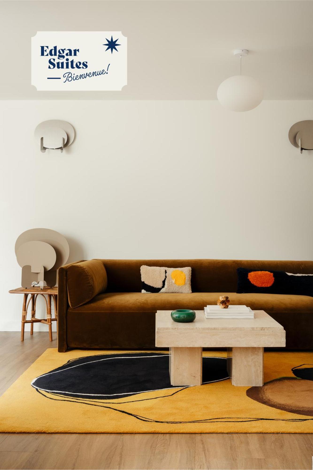 Edgar Marais - Temple Aparthotel 2*