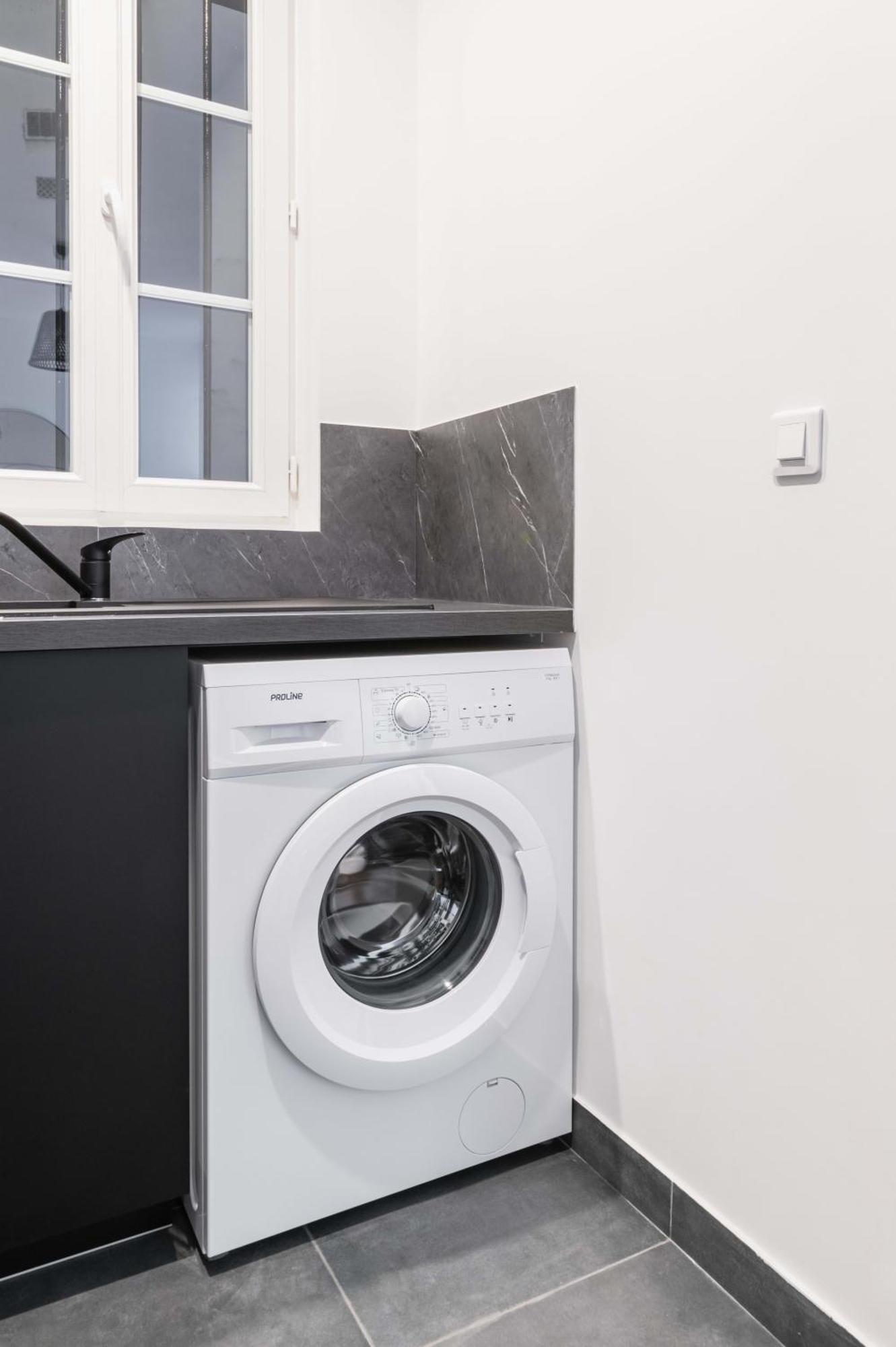 Studio Refait A Neuf Proche Metro - 19 - 2p * Paris