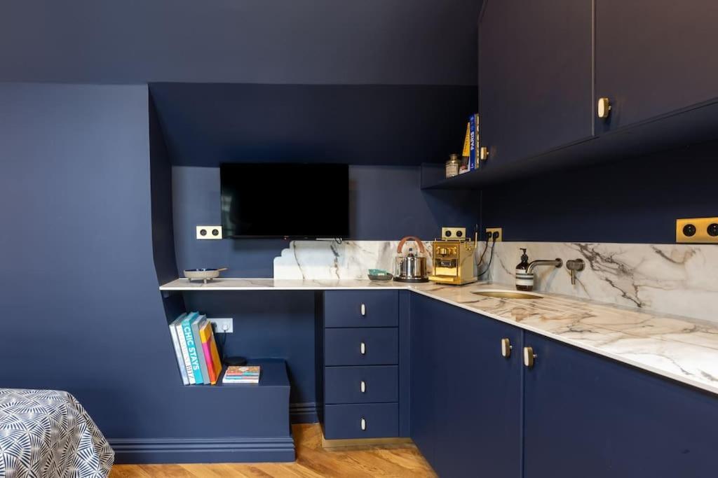 Apartment Midnight - Marais Paris