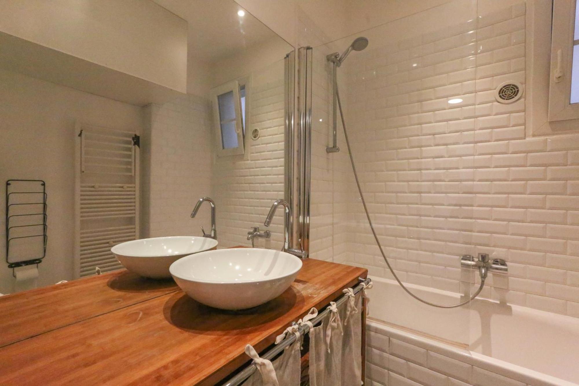 Apartment Spacious Near The Paris