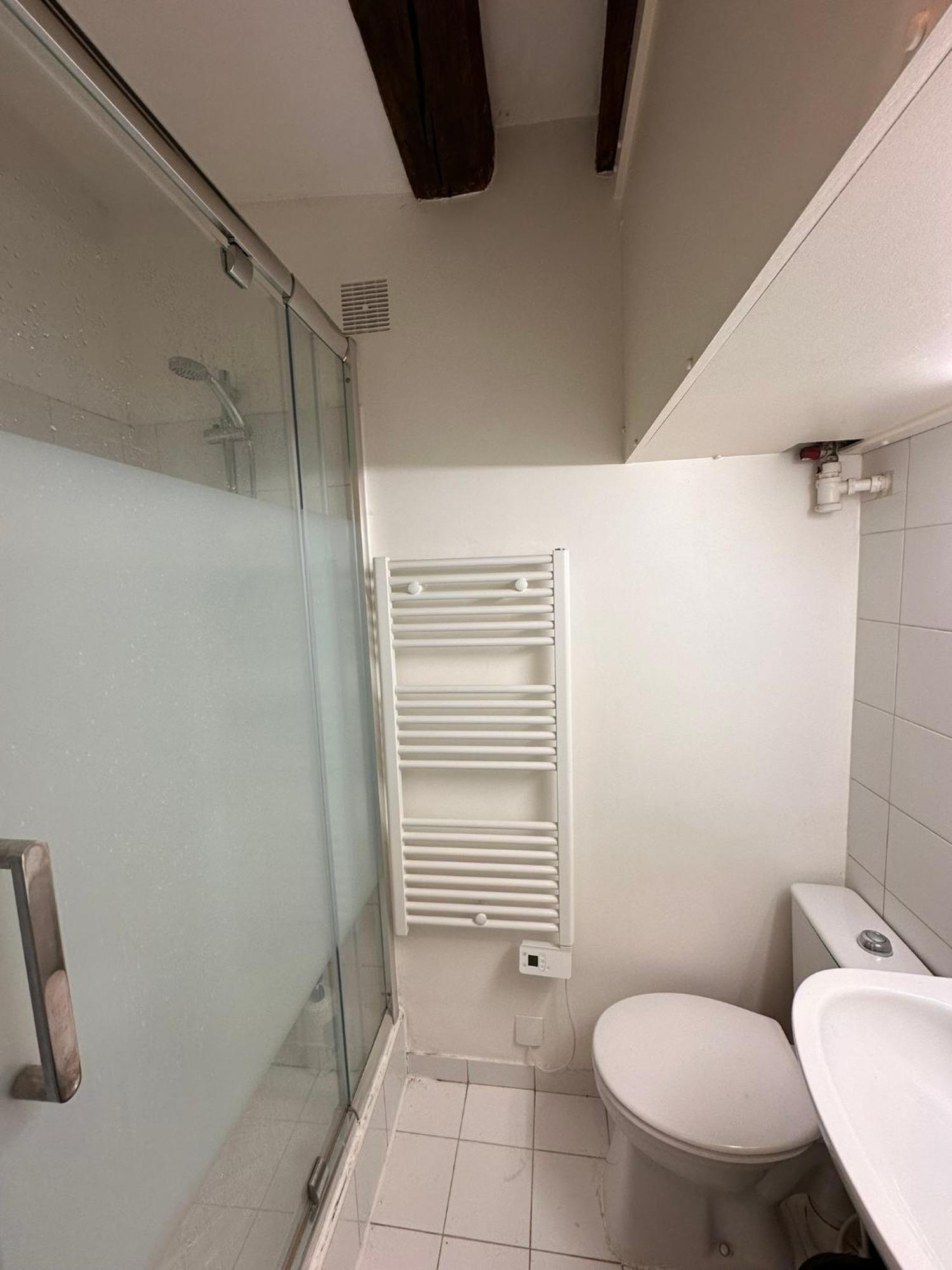 *studio*center Of Paris*ideal Couple* Paris