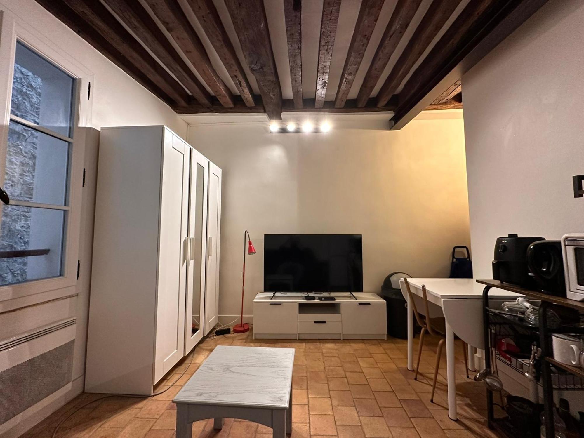 *studio*center Of Paris*ideal Couple* Apartment Paris