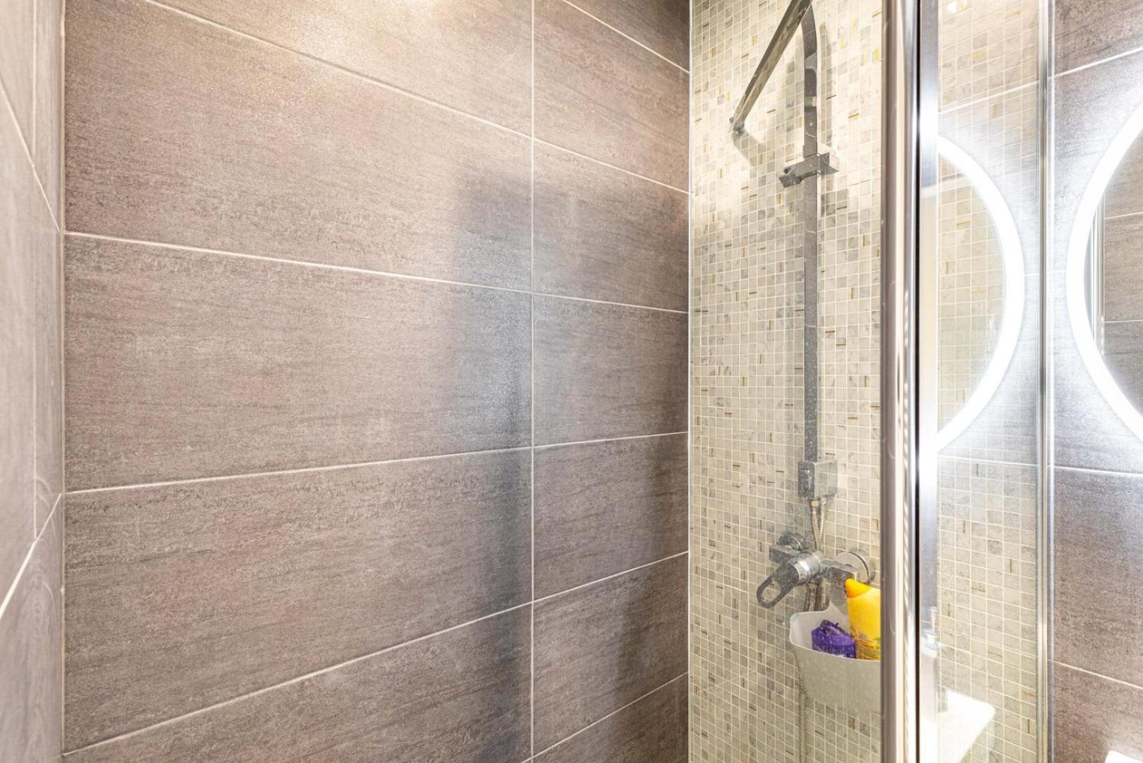 Guestready - Chic Retreat Near Place De La Nation Paris