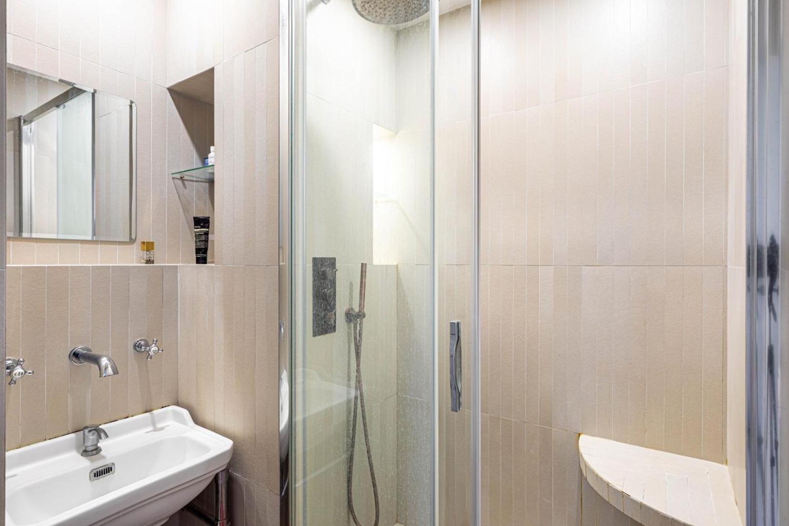 Guestready - High-rise Haven With Attractive Views Apartment Paris