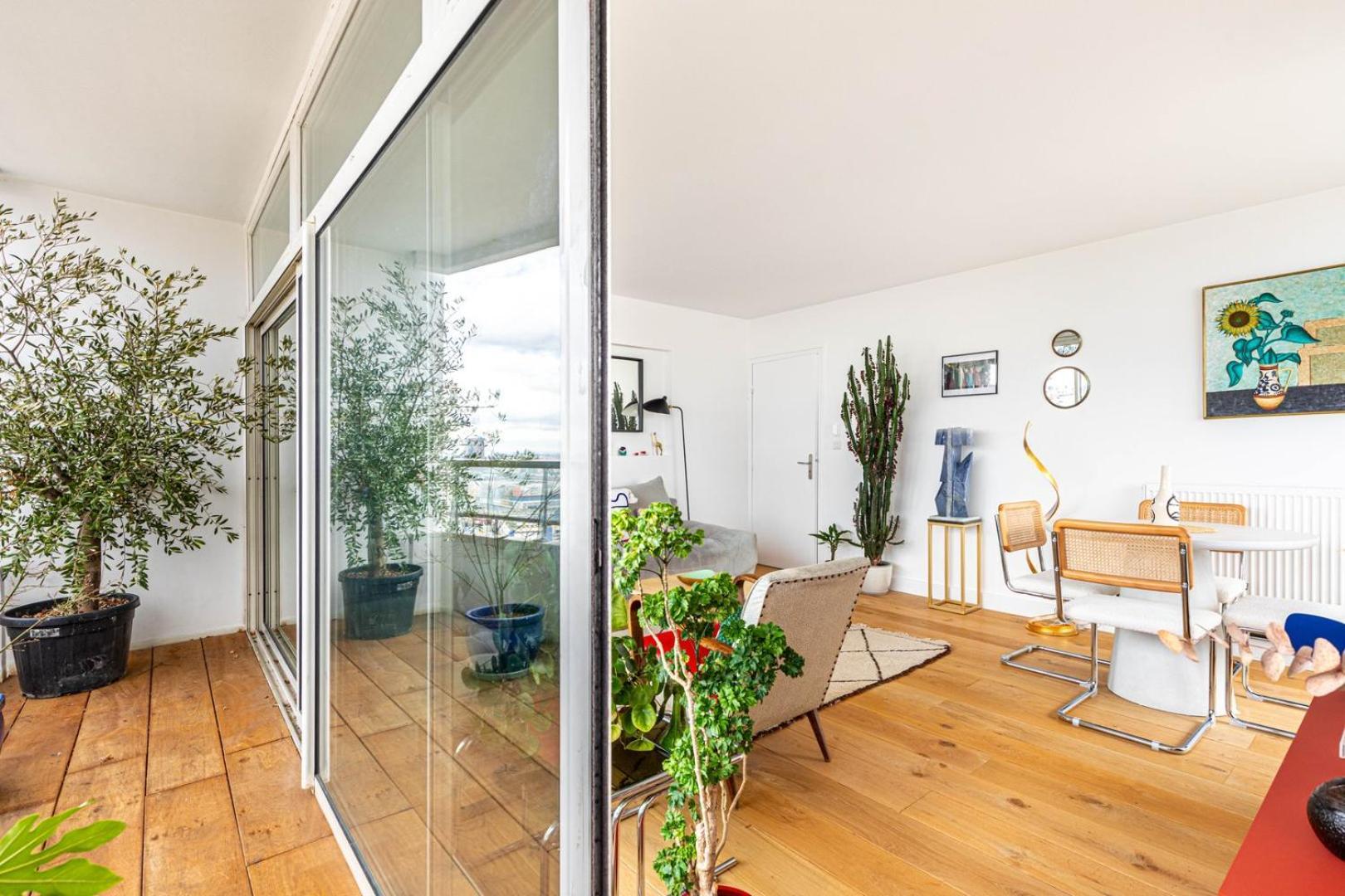 Guestready - High-rise Haven With Attractive Views Apartment Paris