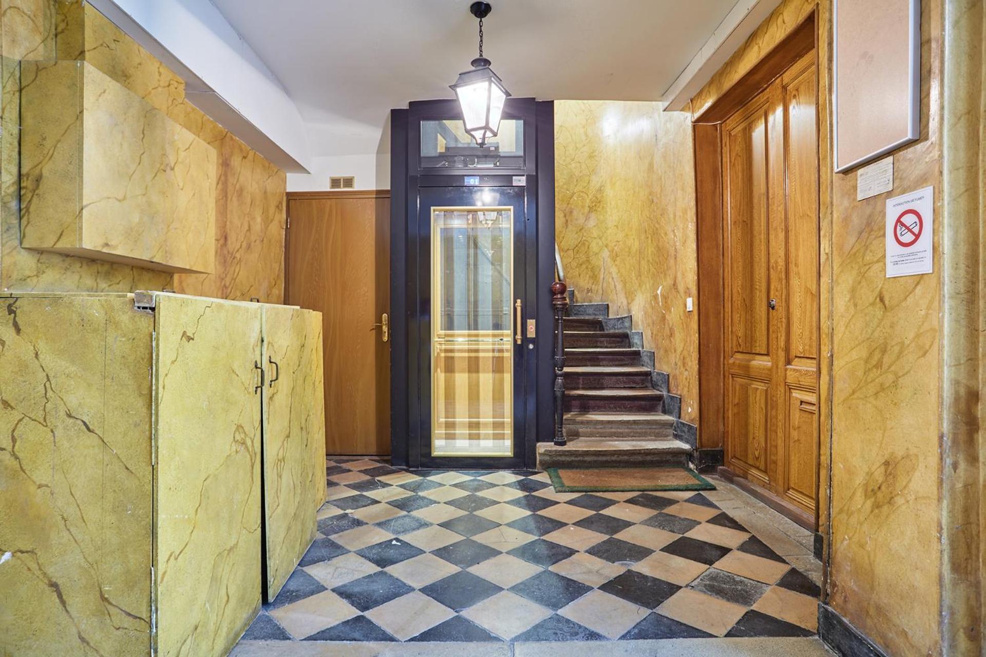 Apartment In The Marais With Air-conditioned By Studioprestige