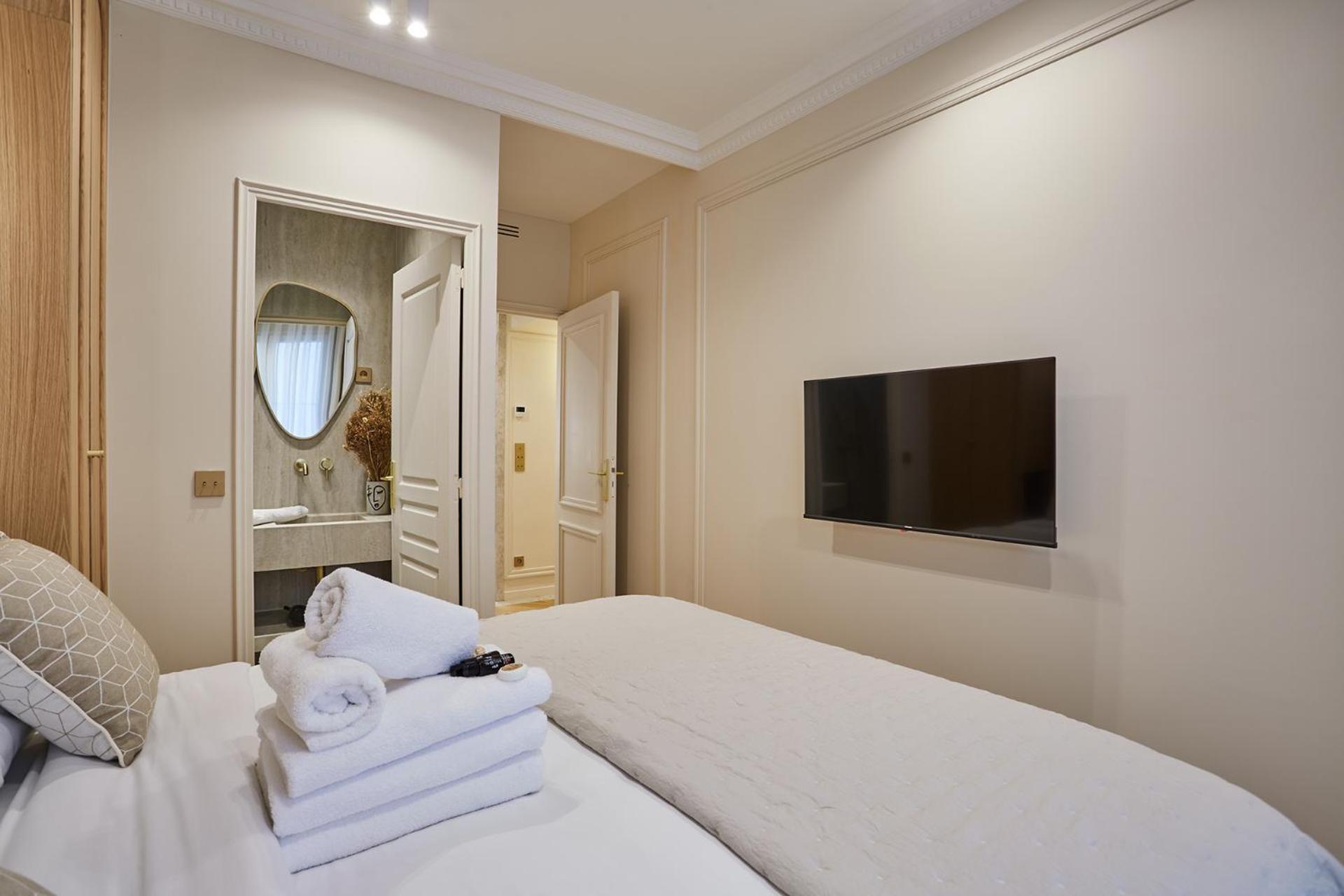 In The Marais With Air-conditioned By Studioprestige Apartment