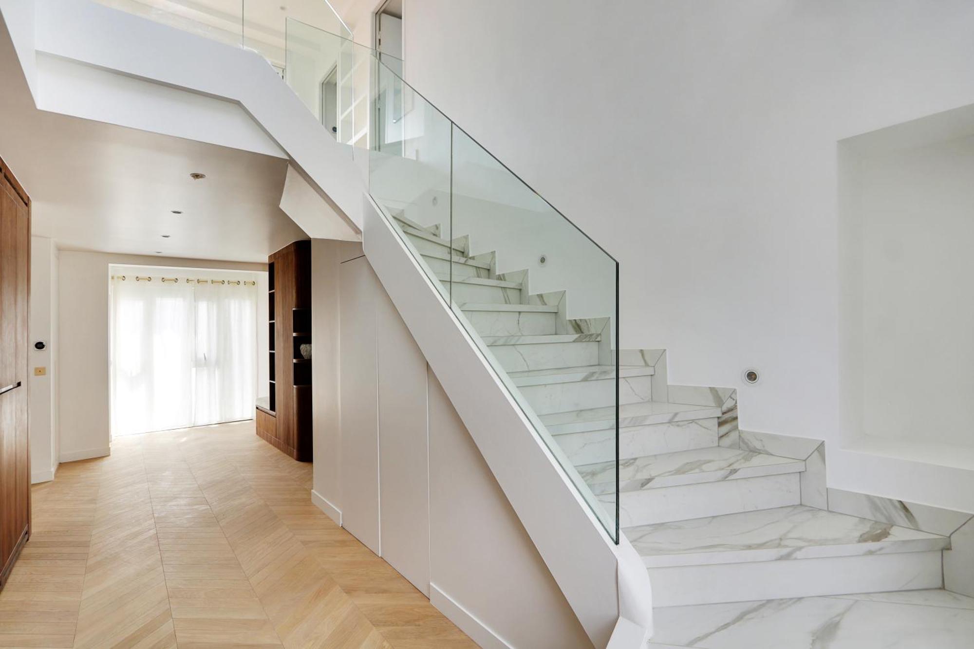 Maison Galante's With Services In La Madeleine - Opera Appartement Paris