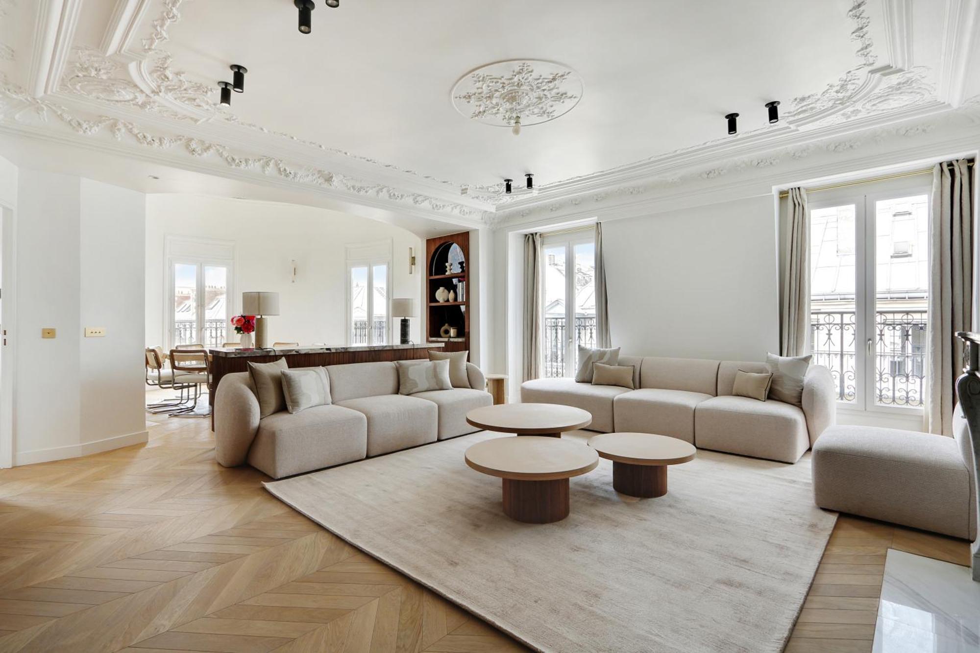 Maison Galante's With Services In La Madeleine - Opera Appartement *