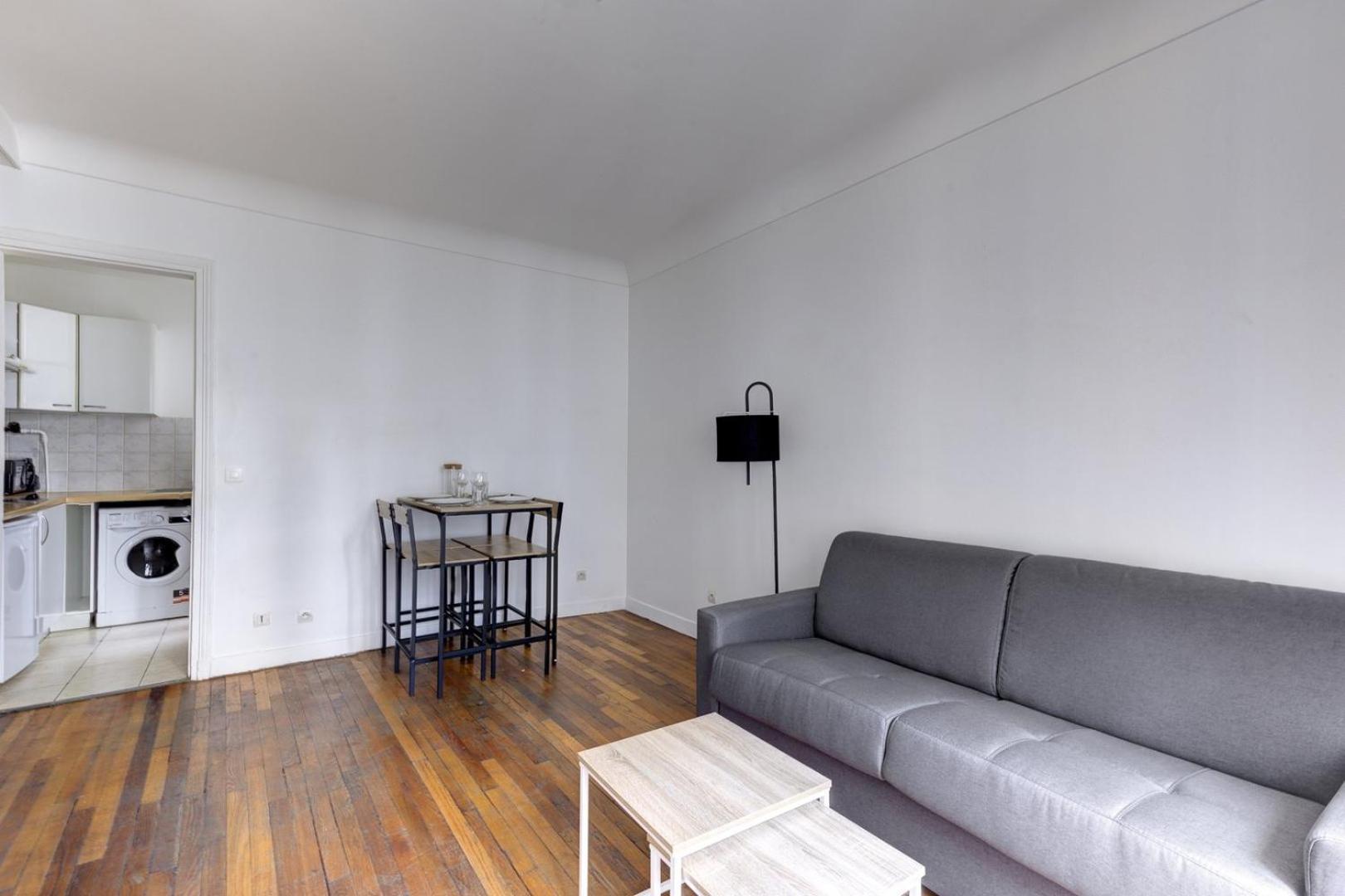 569 Monceau - Superbe A Apartment