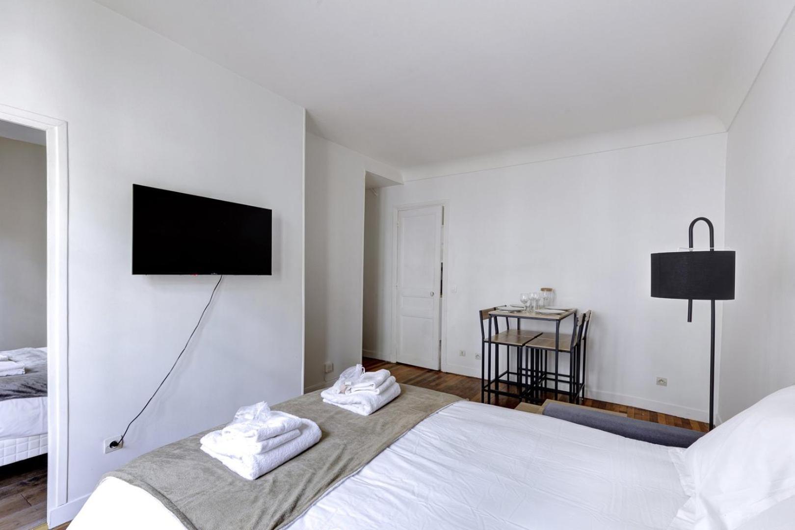 569 Monceau - Superbe A Apartment Paris