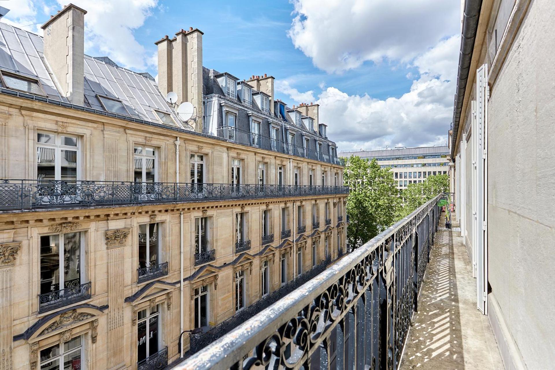 Sublime Montaigne Arc De Triomphe By Studioprestige Apartment