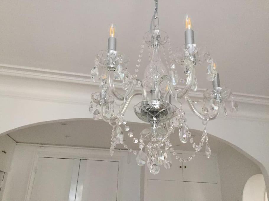 Elegant 4-room Near Arc De Triomphe And Palais Des Congres Apartamento Paris