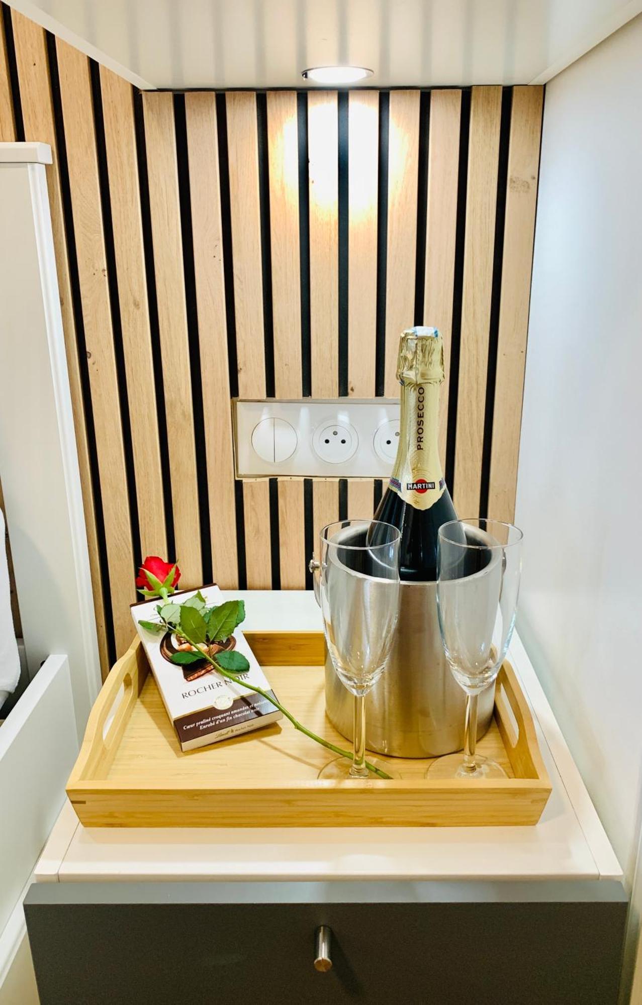Apartment With Ac Near Eiffel Tower Paris