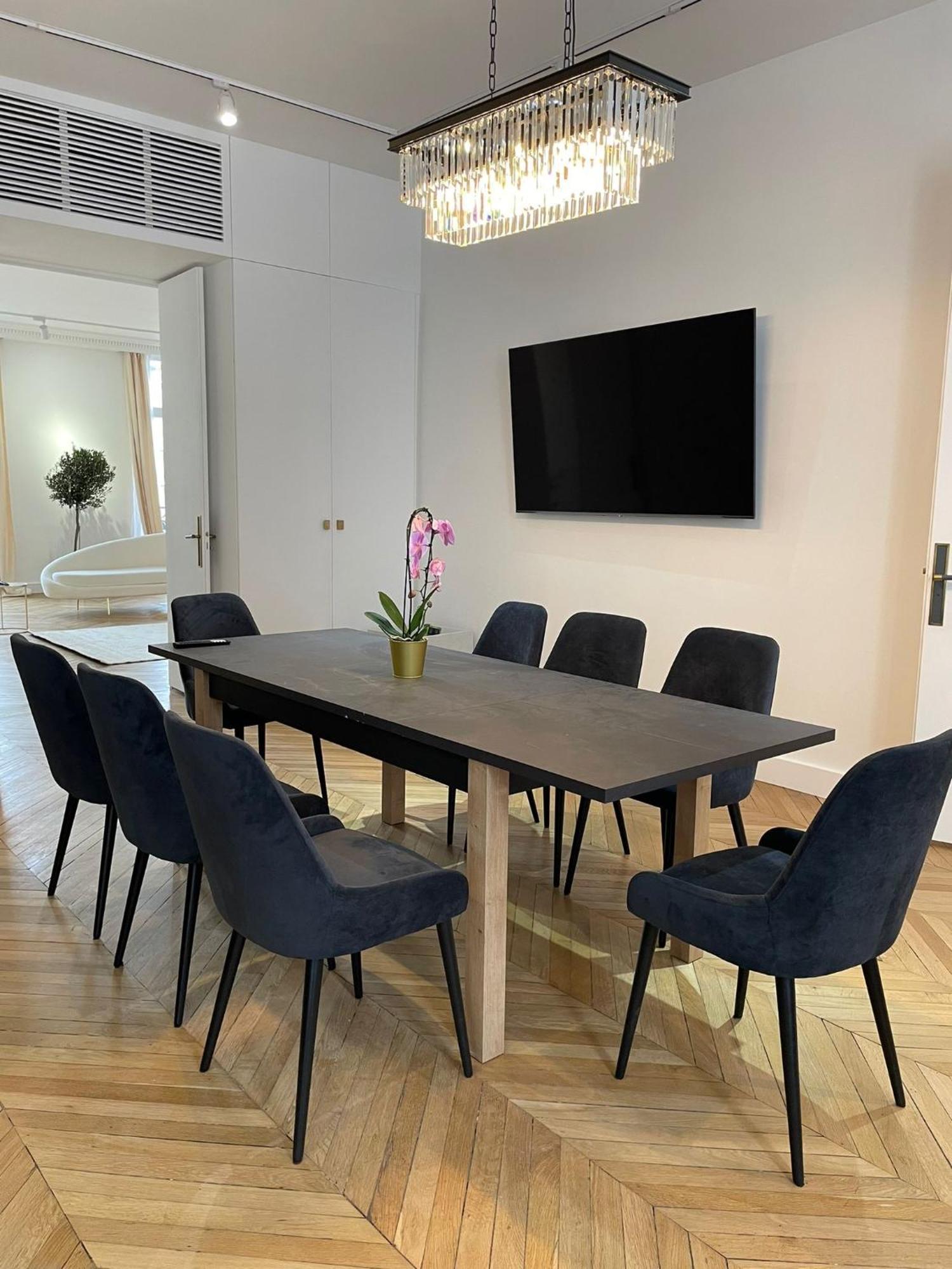 Apartment Avenue Foch Luxury 280m2 - 4br - 8 Guests Paris