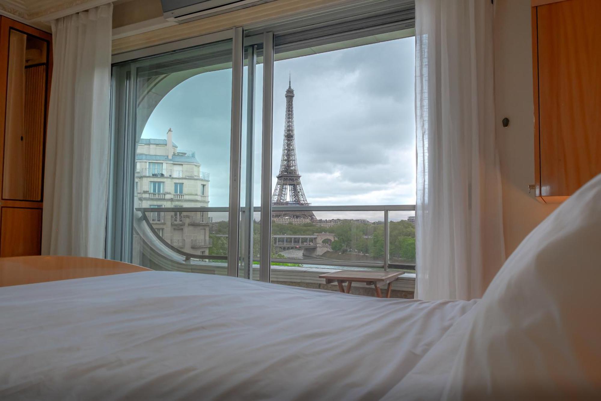 Les Amoureux De La Tour Eiffel Guest house