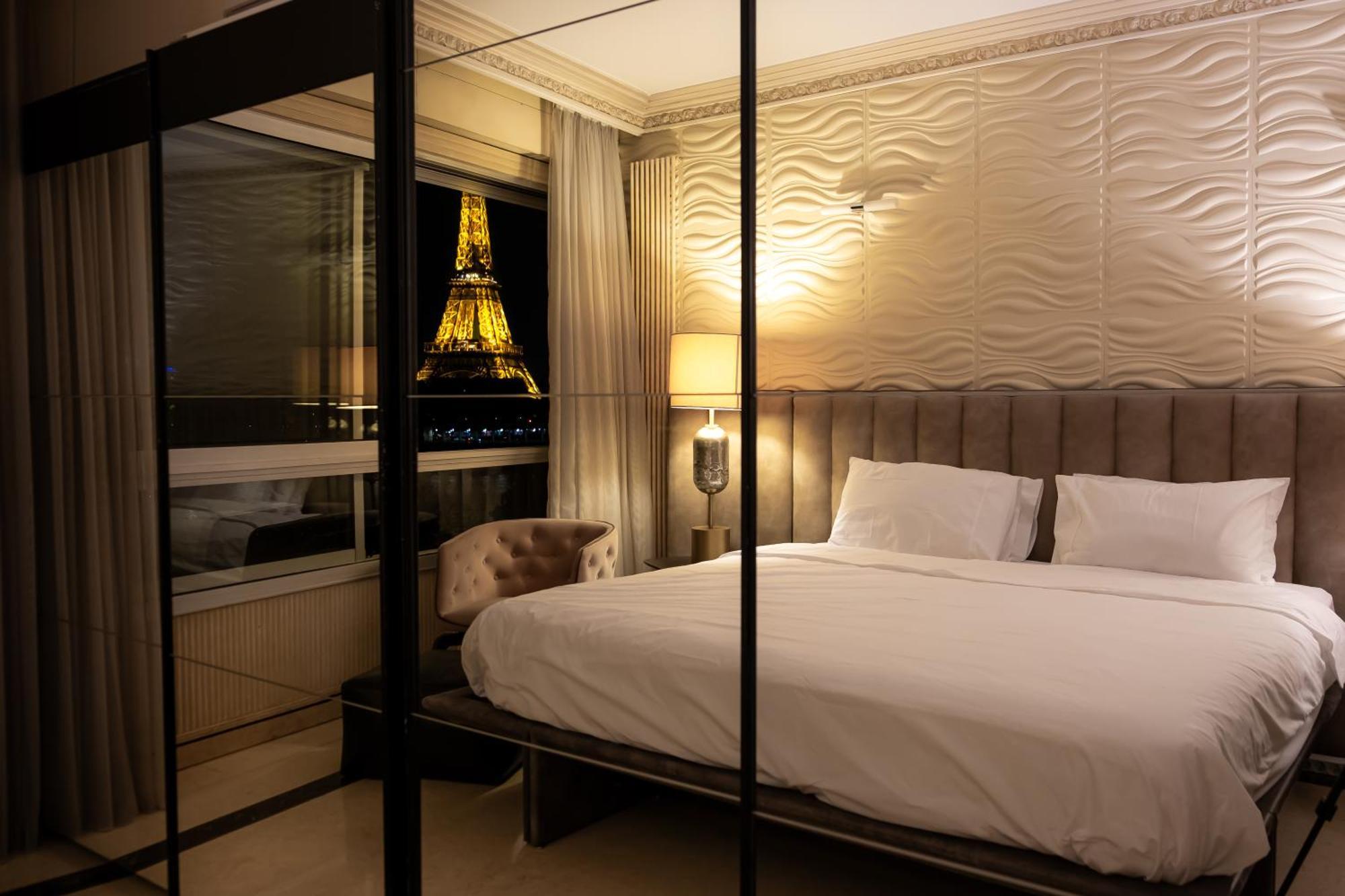 Guest house Les Amoureux De La Tour Eiffel Paris