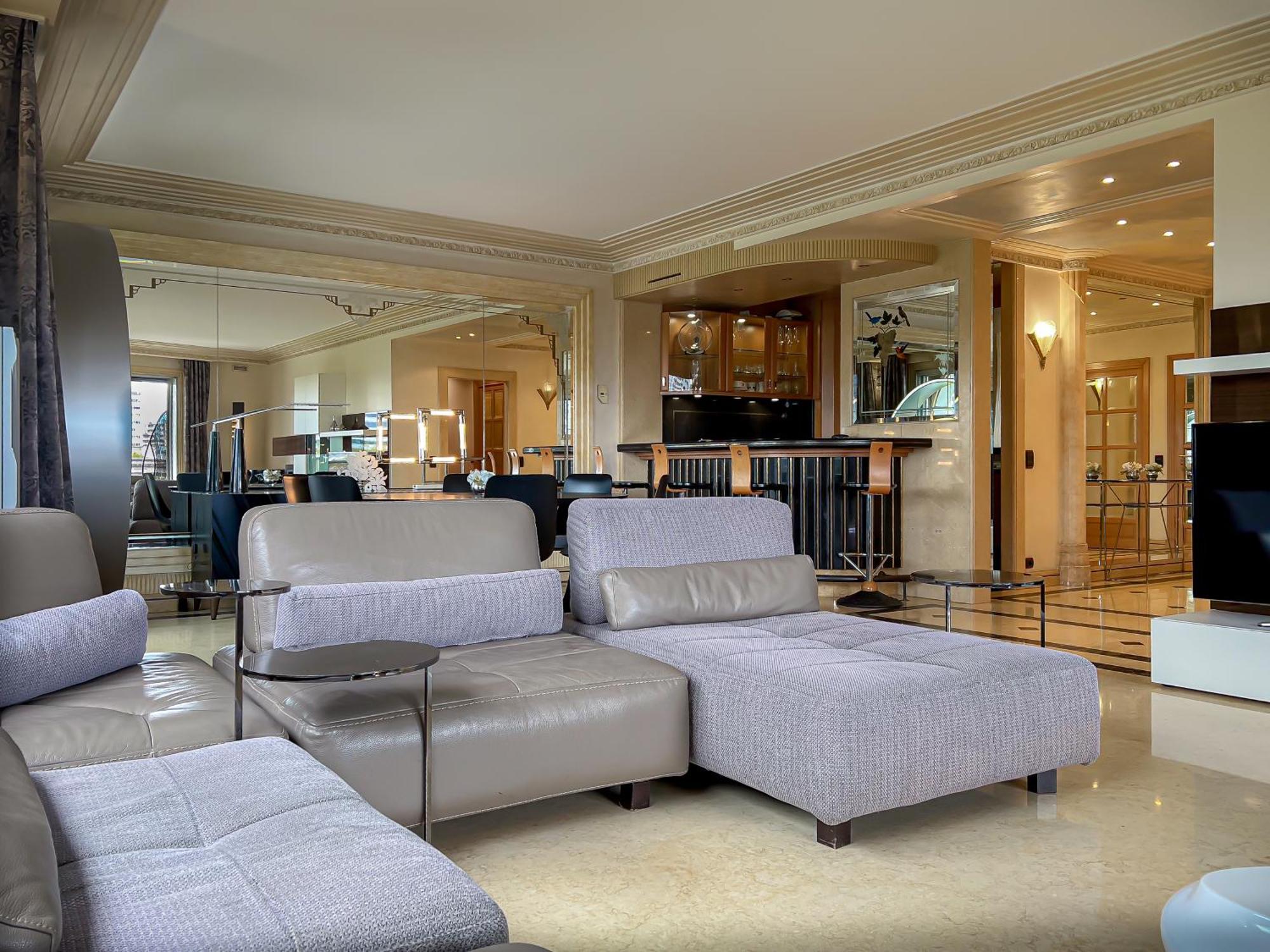 Les Amoureux De La Tour Eiffel Guest house Paris