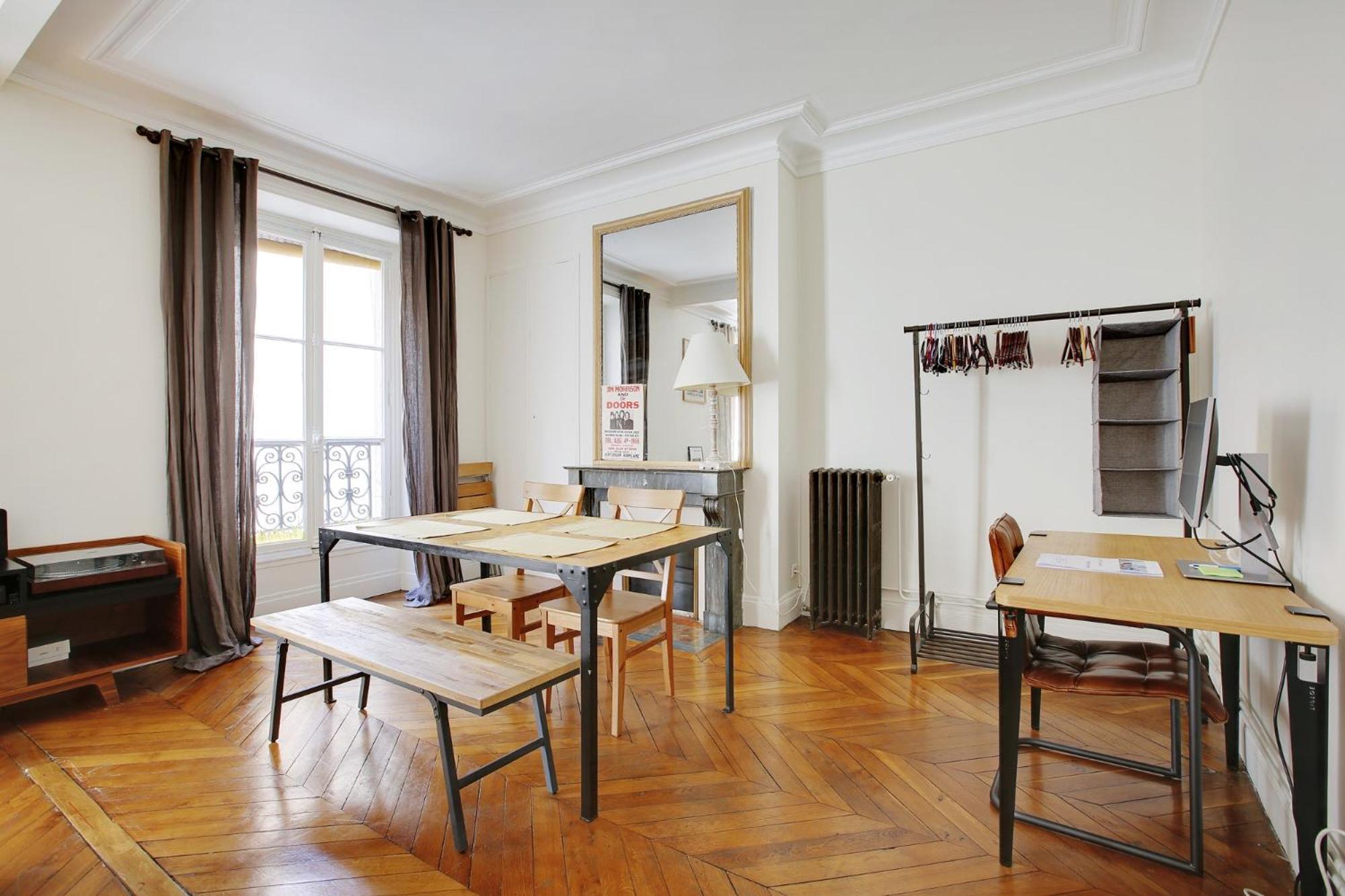 Vintage Et Confortable - Oberkampf * Paris