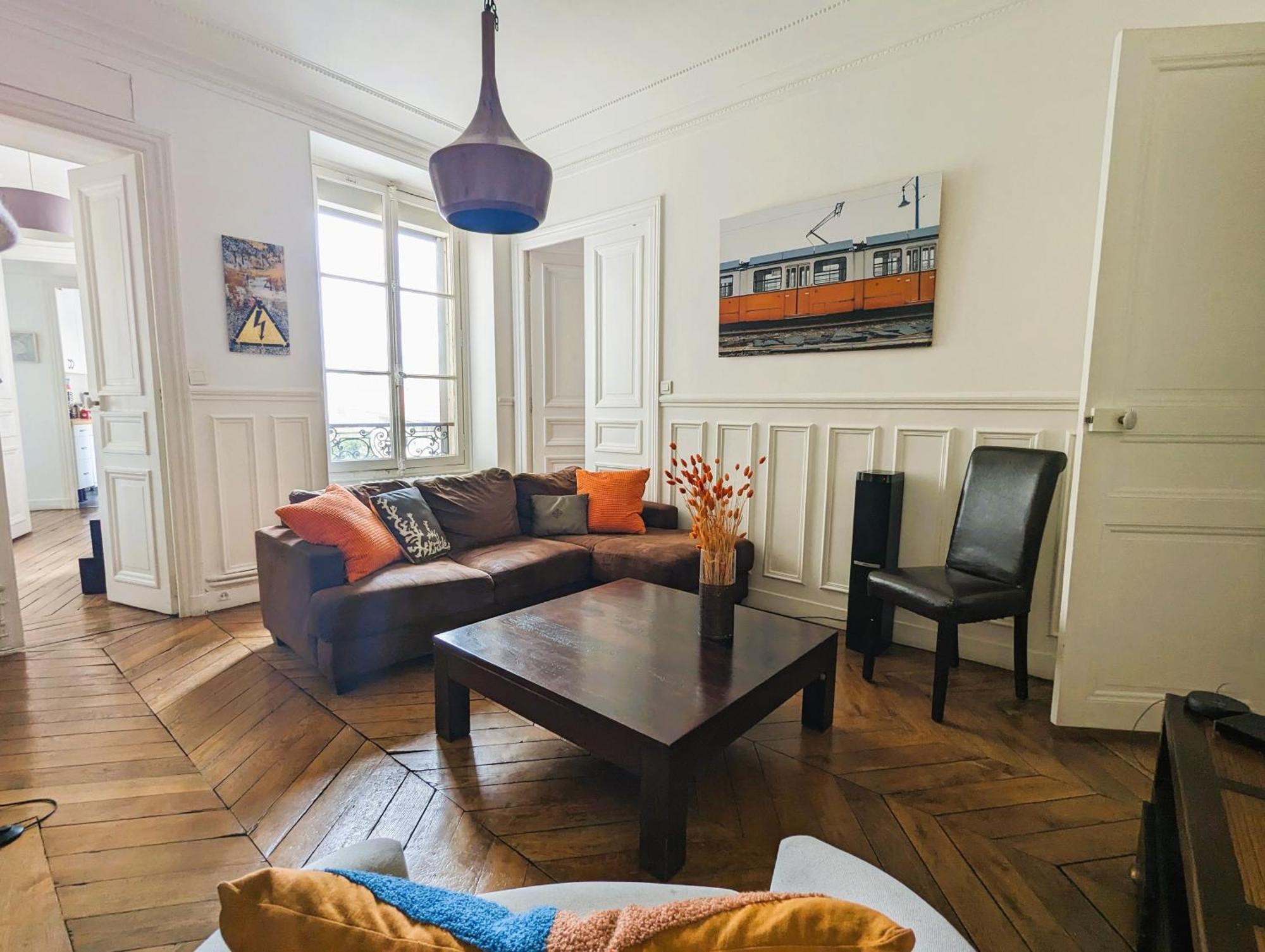 Apartment Typique Et Confortable - Voltaire