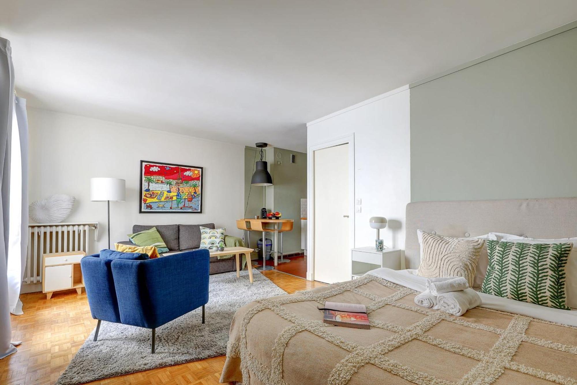 Notre Dame & La Seine With Balcony - Cityapartmentstay Apartamento Paris