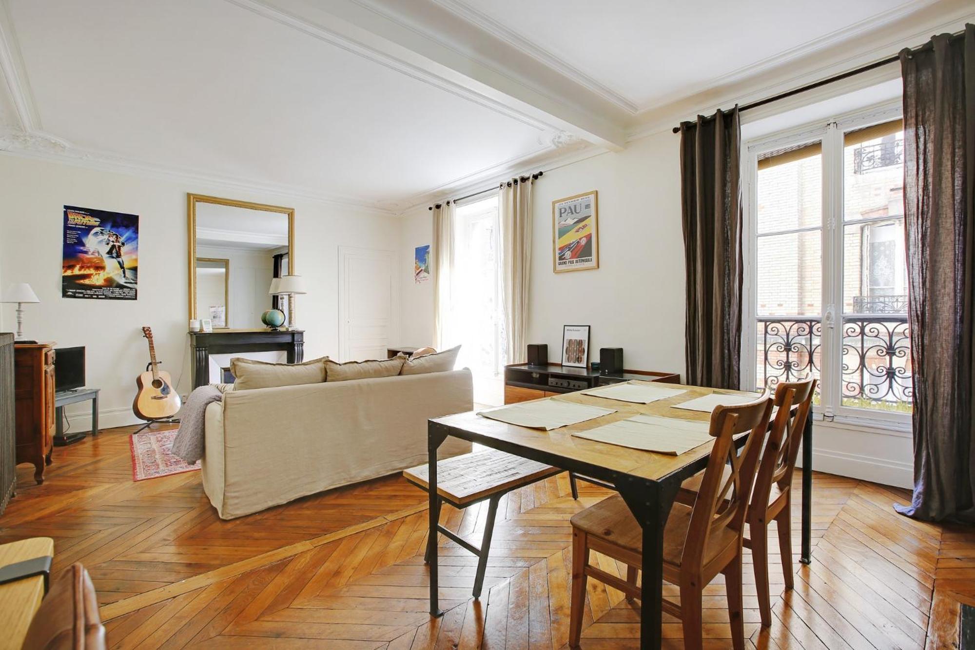 Apartment Vintage Et Confortable - Oberkampf