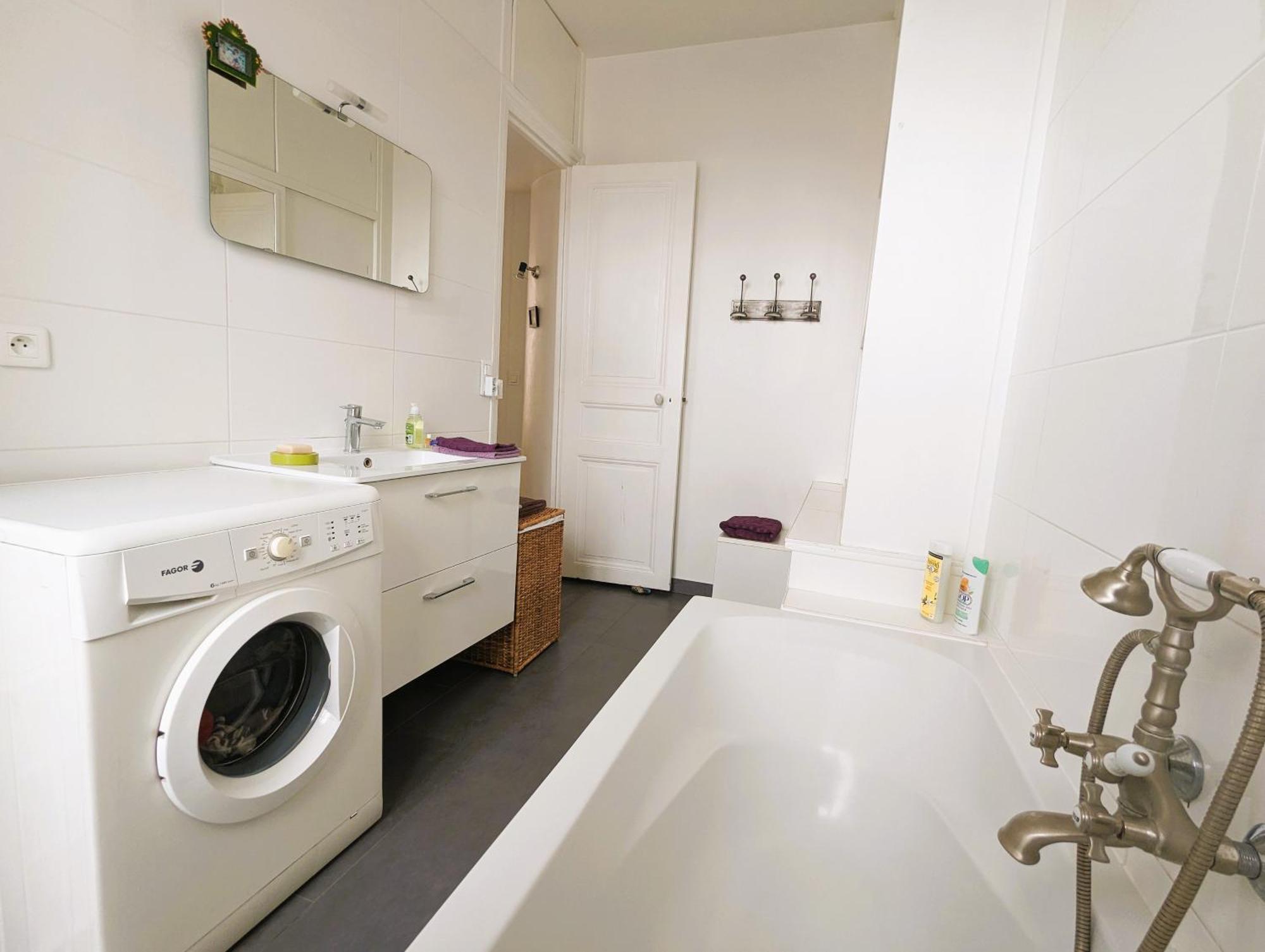 Typique Et Confortable - Voltaire Apartment Paris