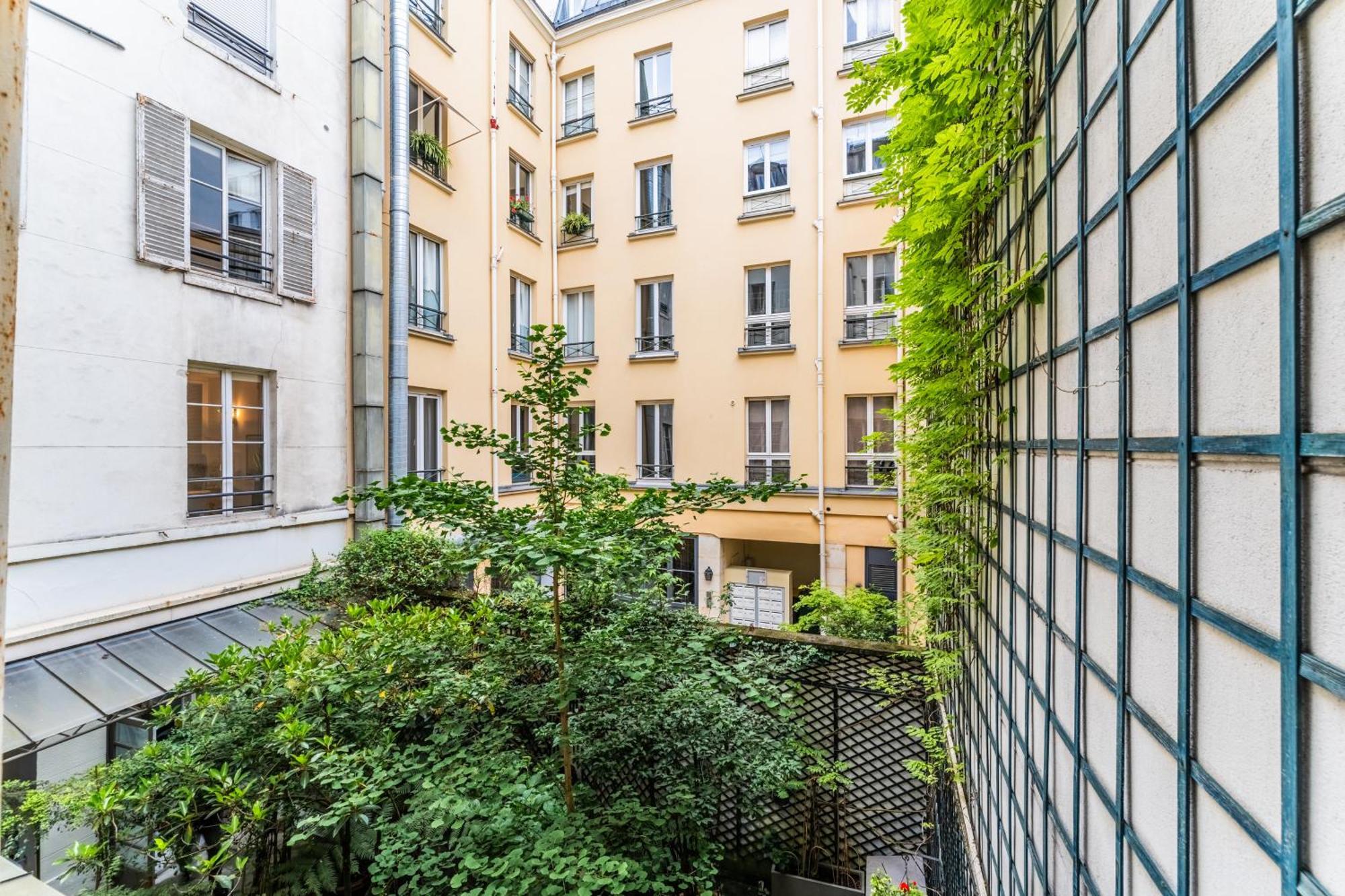 Matignon Cozy Flat Paris