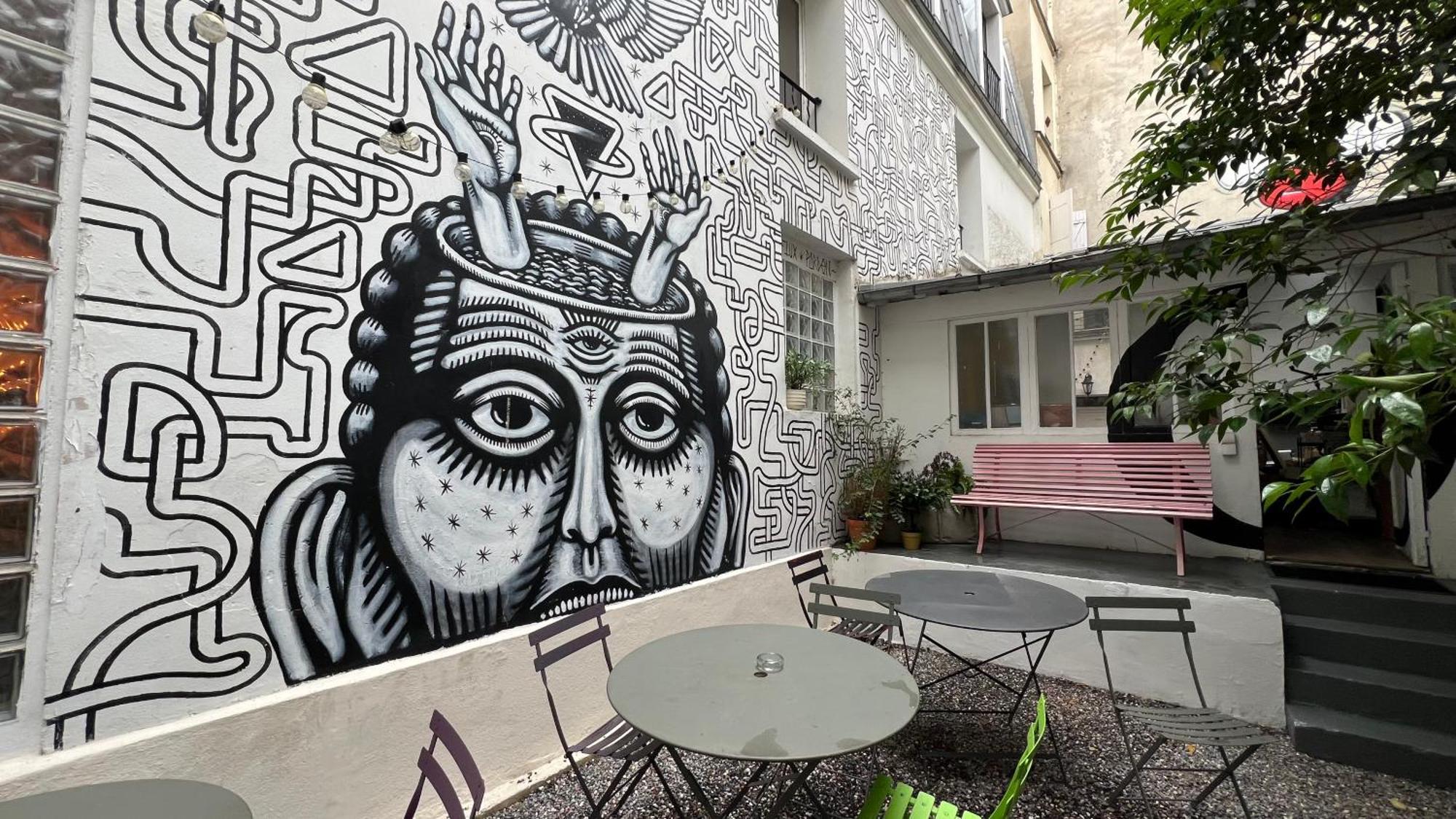 Superbe Maison Pres Du Sacre Coeur Homestay